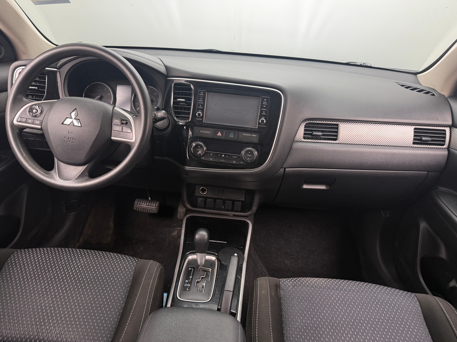 Thumbnail: 2018 Mitsubishi Outlander - 3