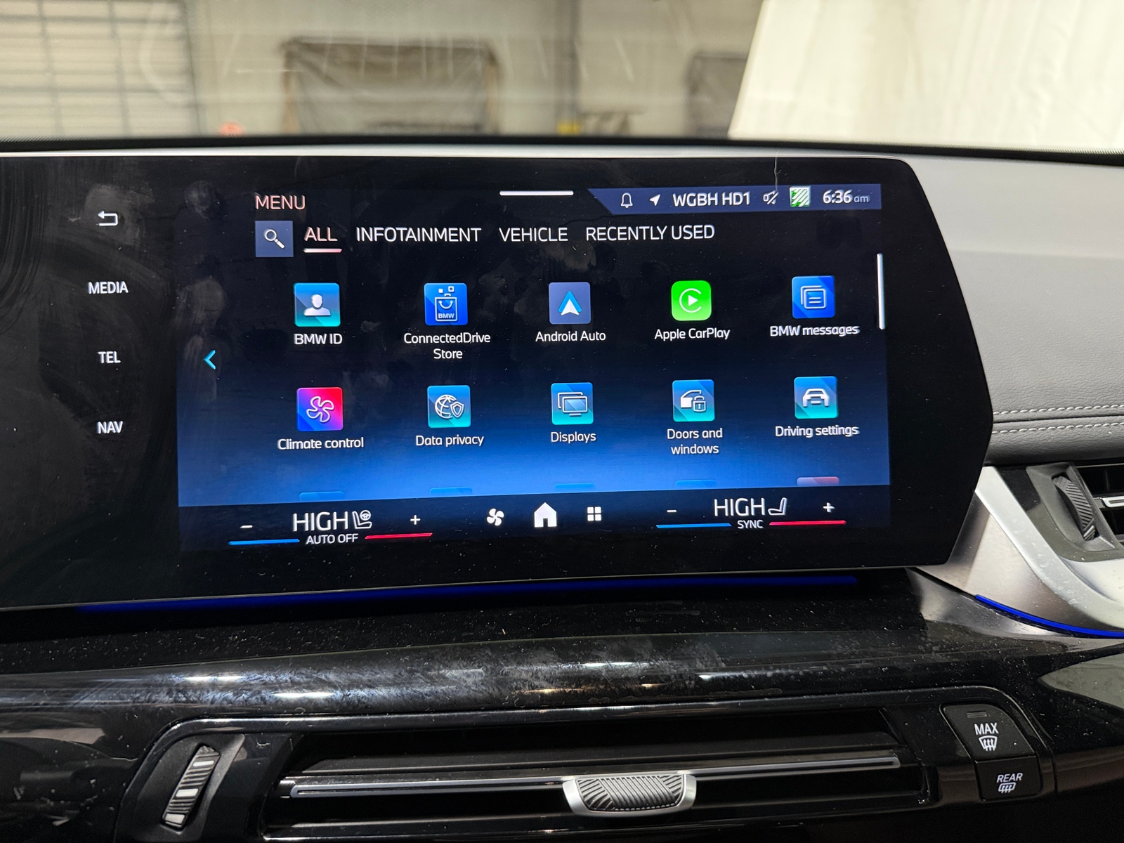 Thumbnail: 2025 BMW X1 - 3