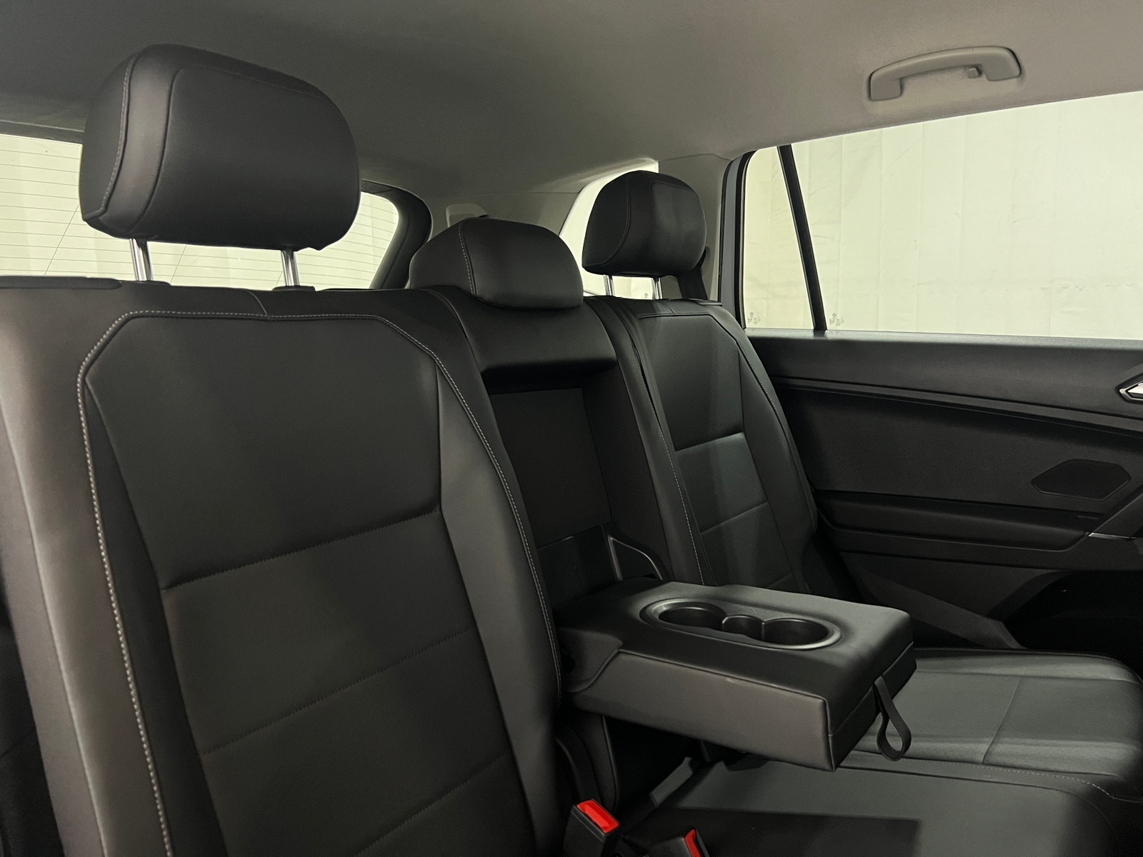 Thumbnail: 2018 Volkswagen Tiguan - 5