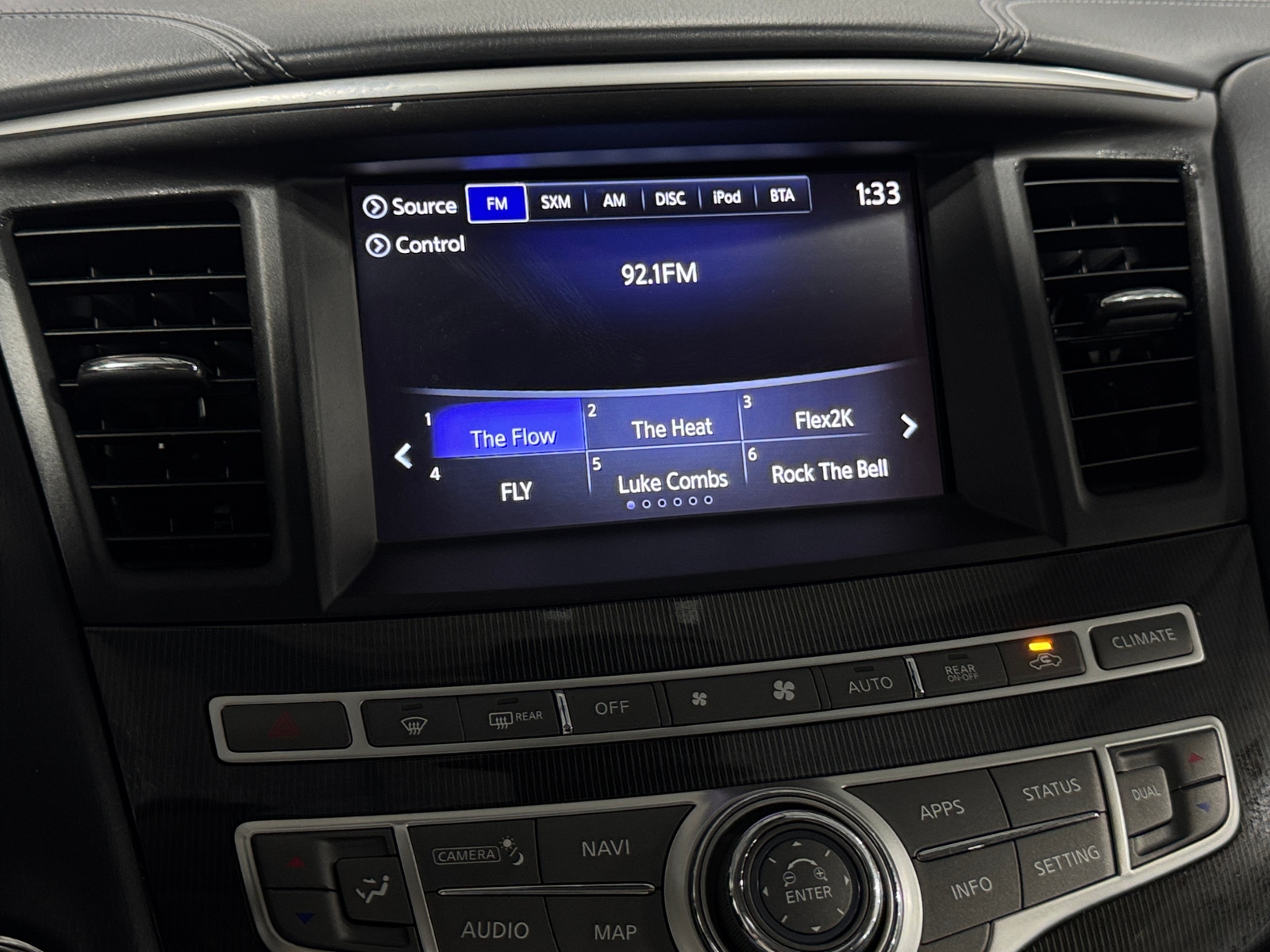 Thumbnail: 2017 INFINITI QX60 - 3