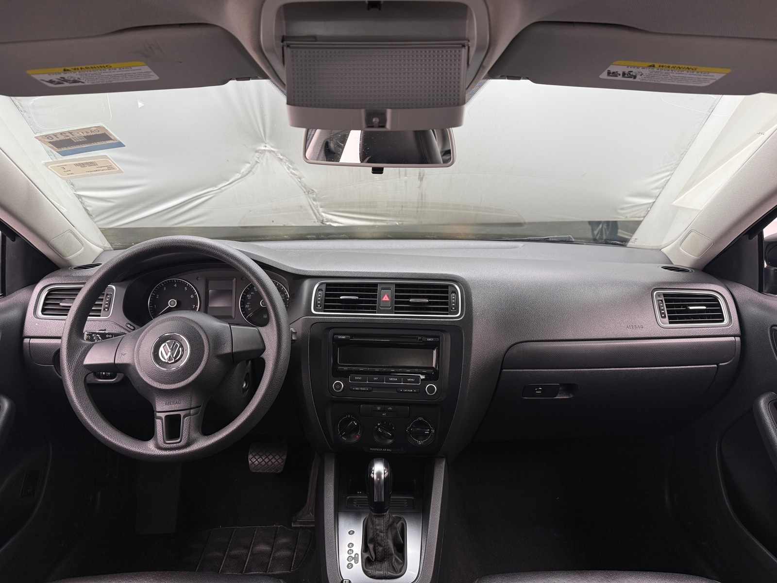 Thumbnail: 2014 Volkswagen Jetta - 3