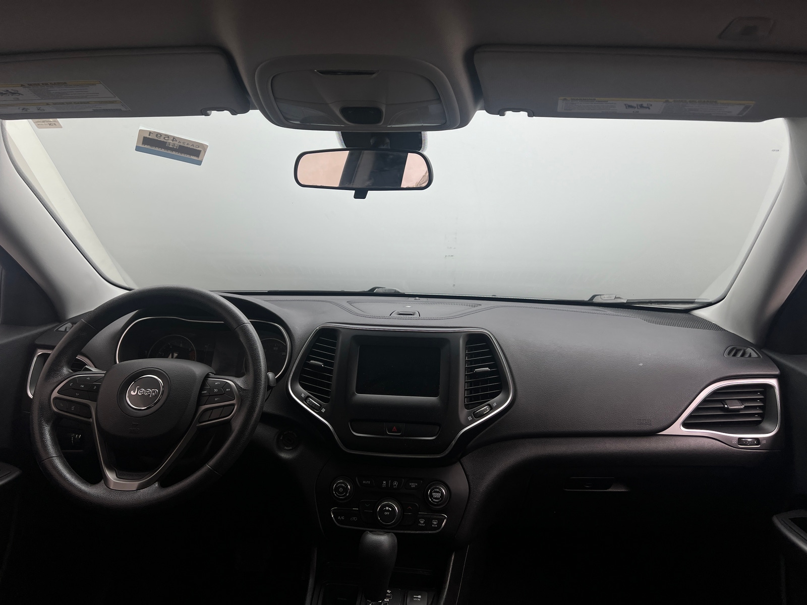 Thumbnail: 2019 Jeep Cherokee - 3