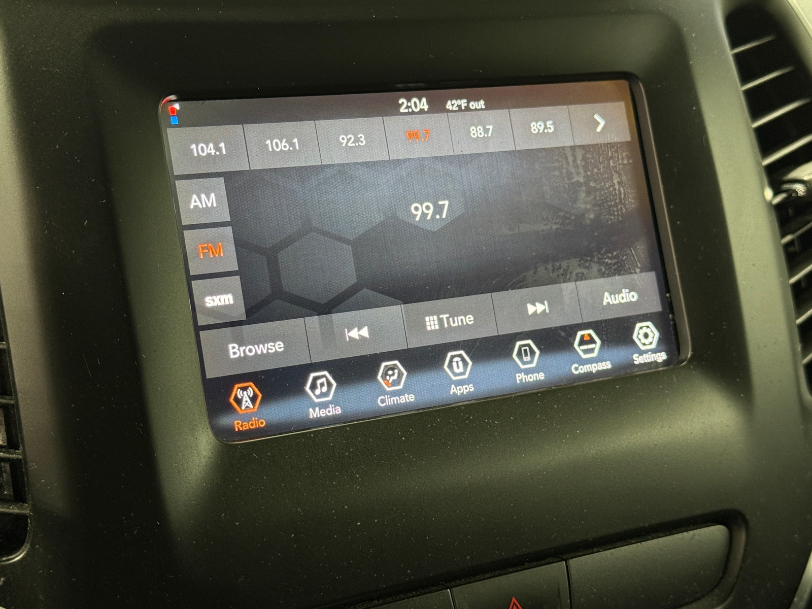 Thumbnail: 2019 Jeep Cherokee - 4