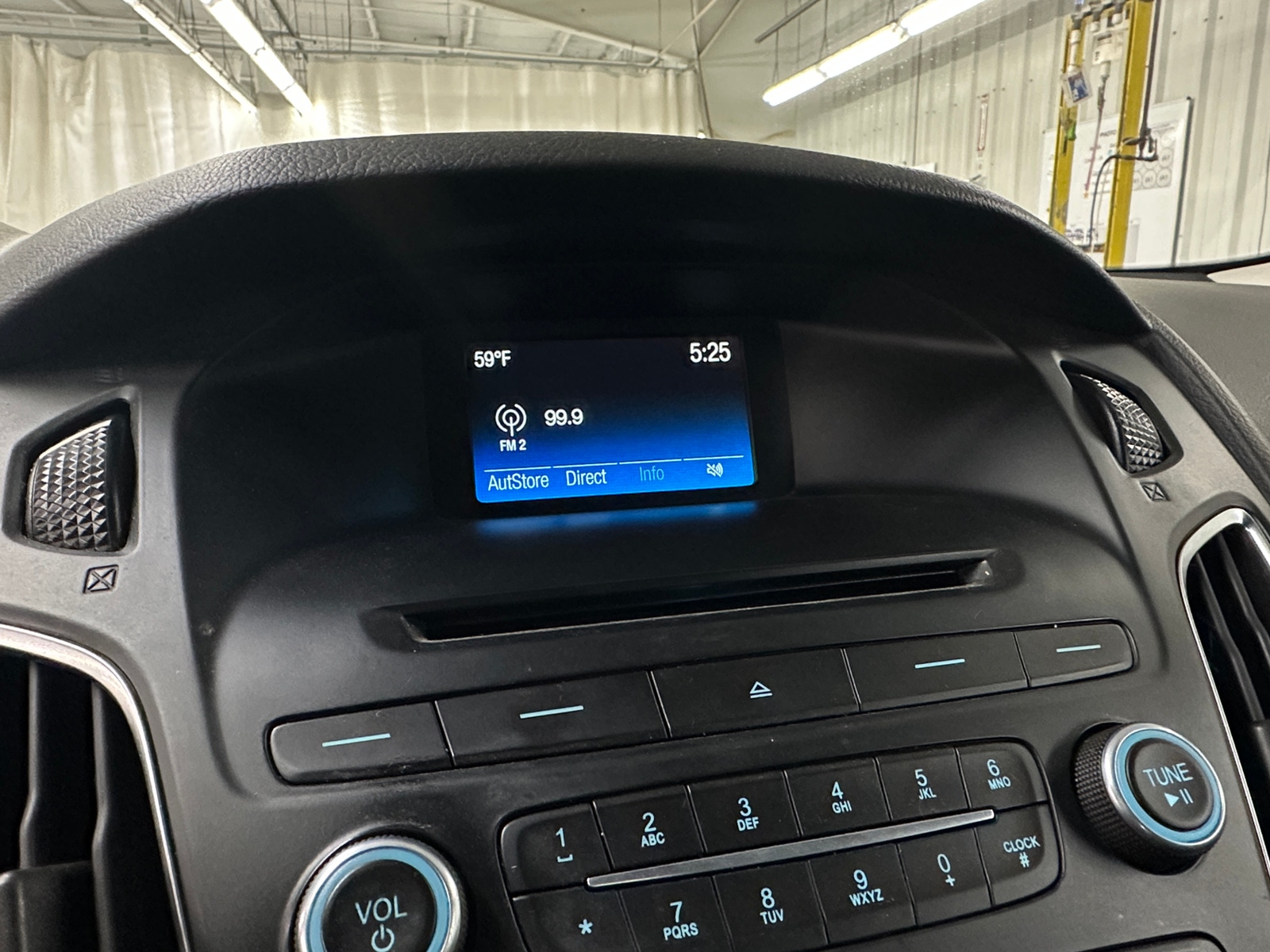 Thumbnail: 2016 Ford Focus - 3