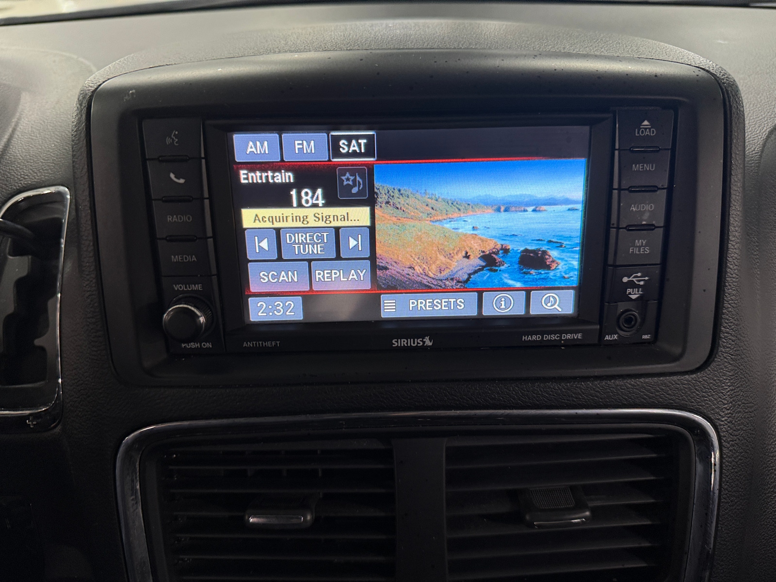 Thumbnail: 2017 Dodge Grand Caravan - 4