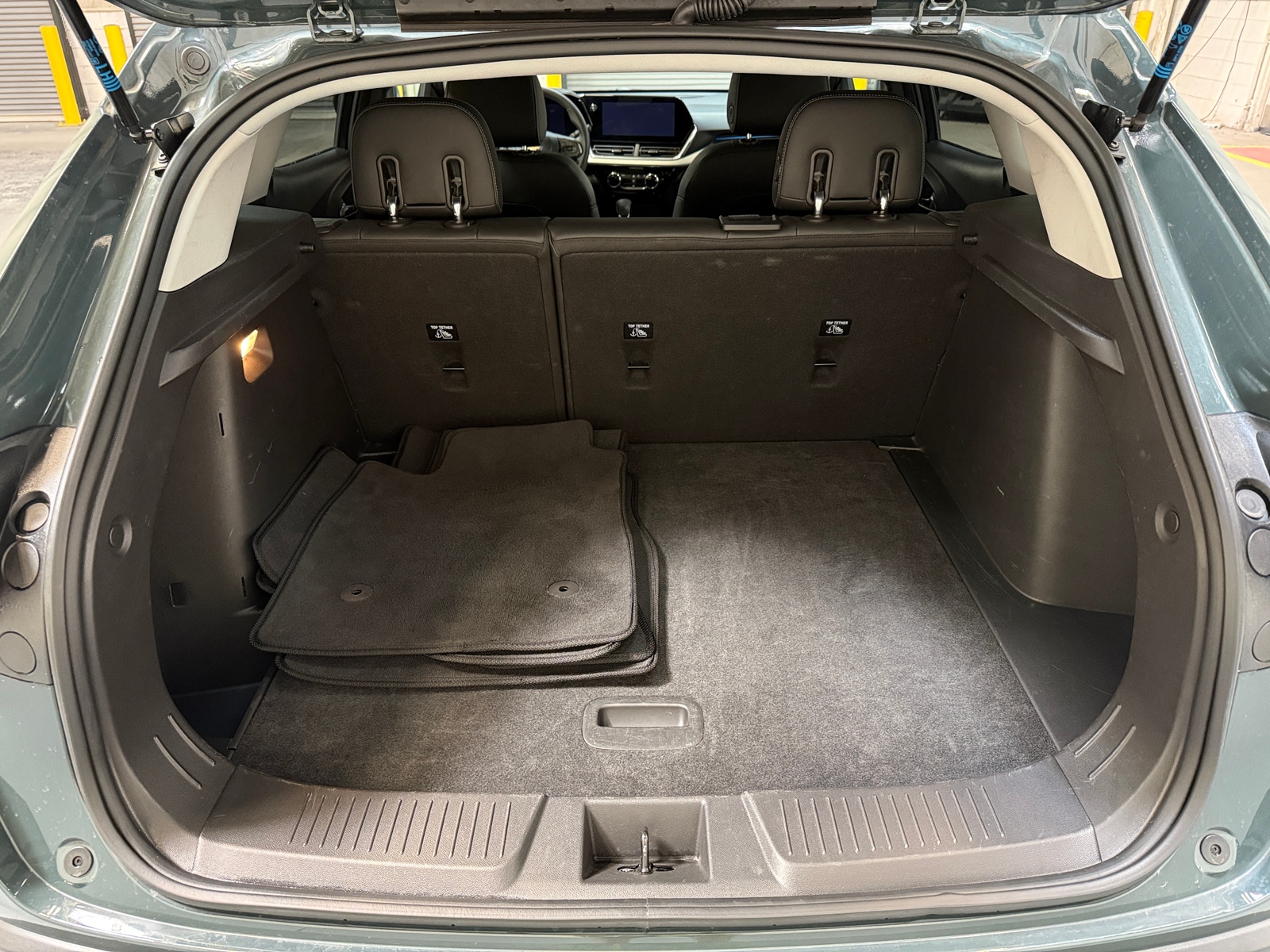 Thumbnail: 2025 Chevrolet Trax - 7