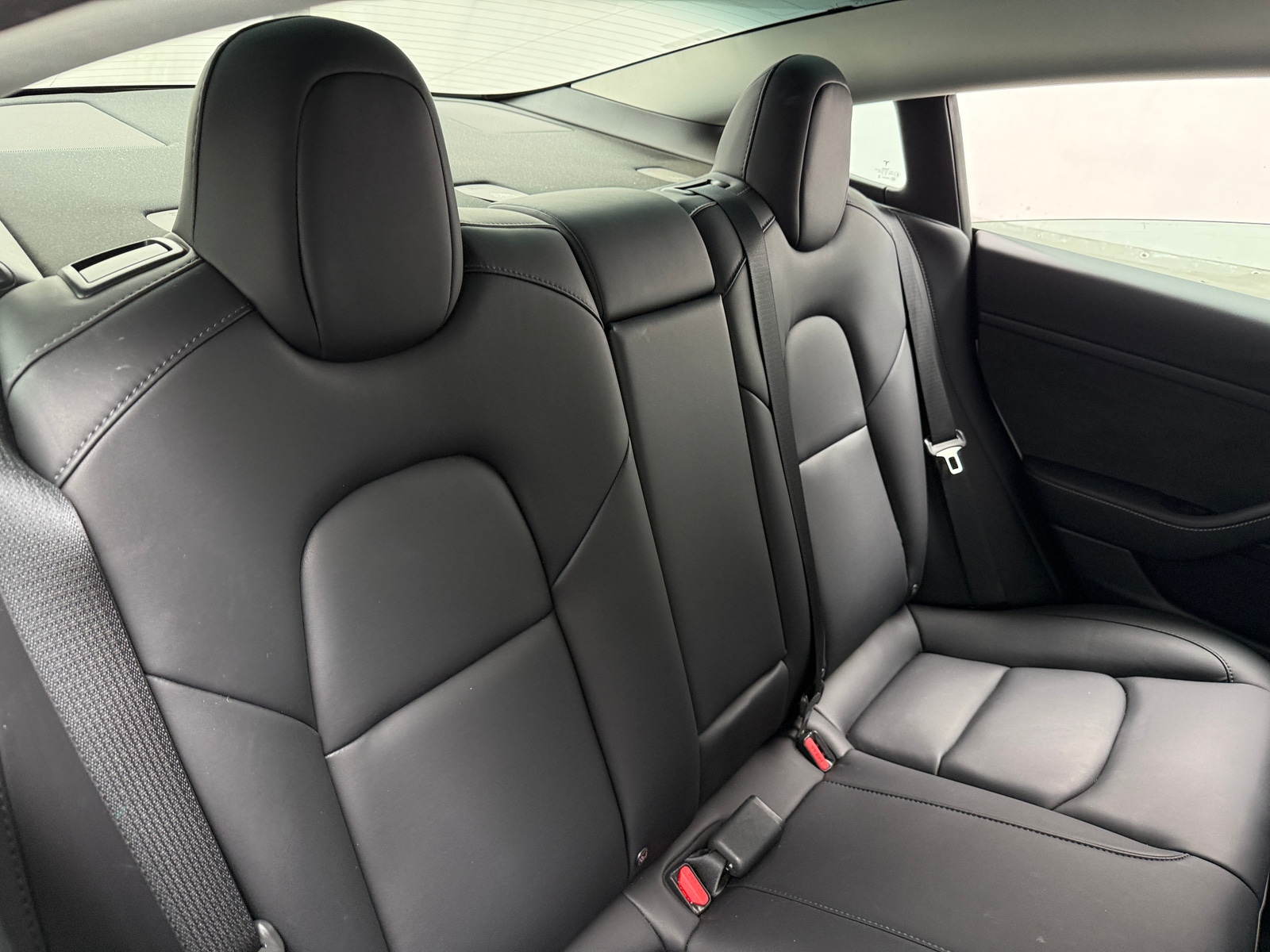 Thumbnail: 2022 Tesla Model 3 - 5