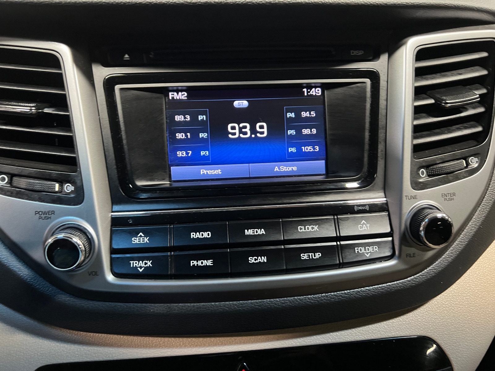 Thumbnail: 2017 Hyundai Tucson - 4