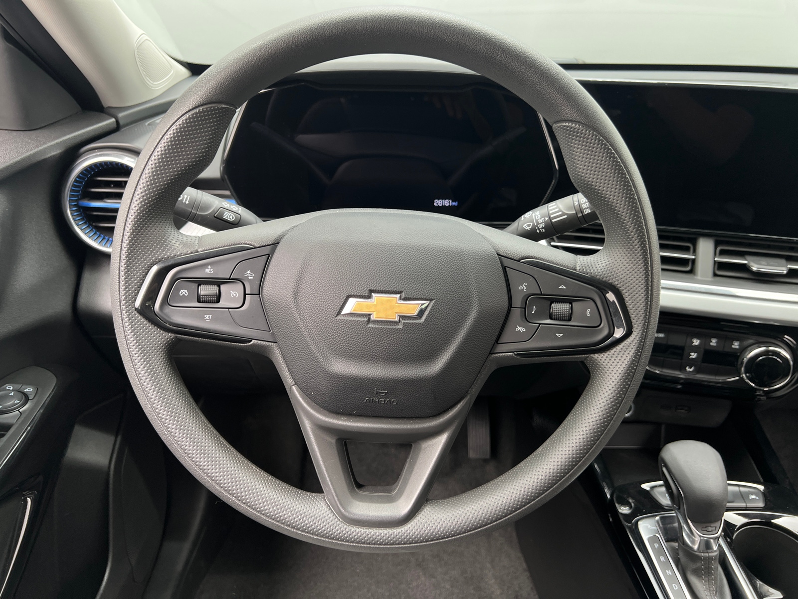 Thumbnail: 2025 Chevrolet Trax - 5