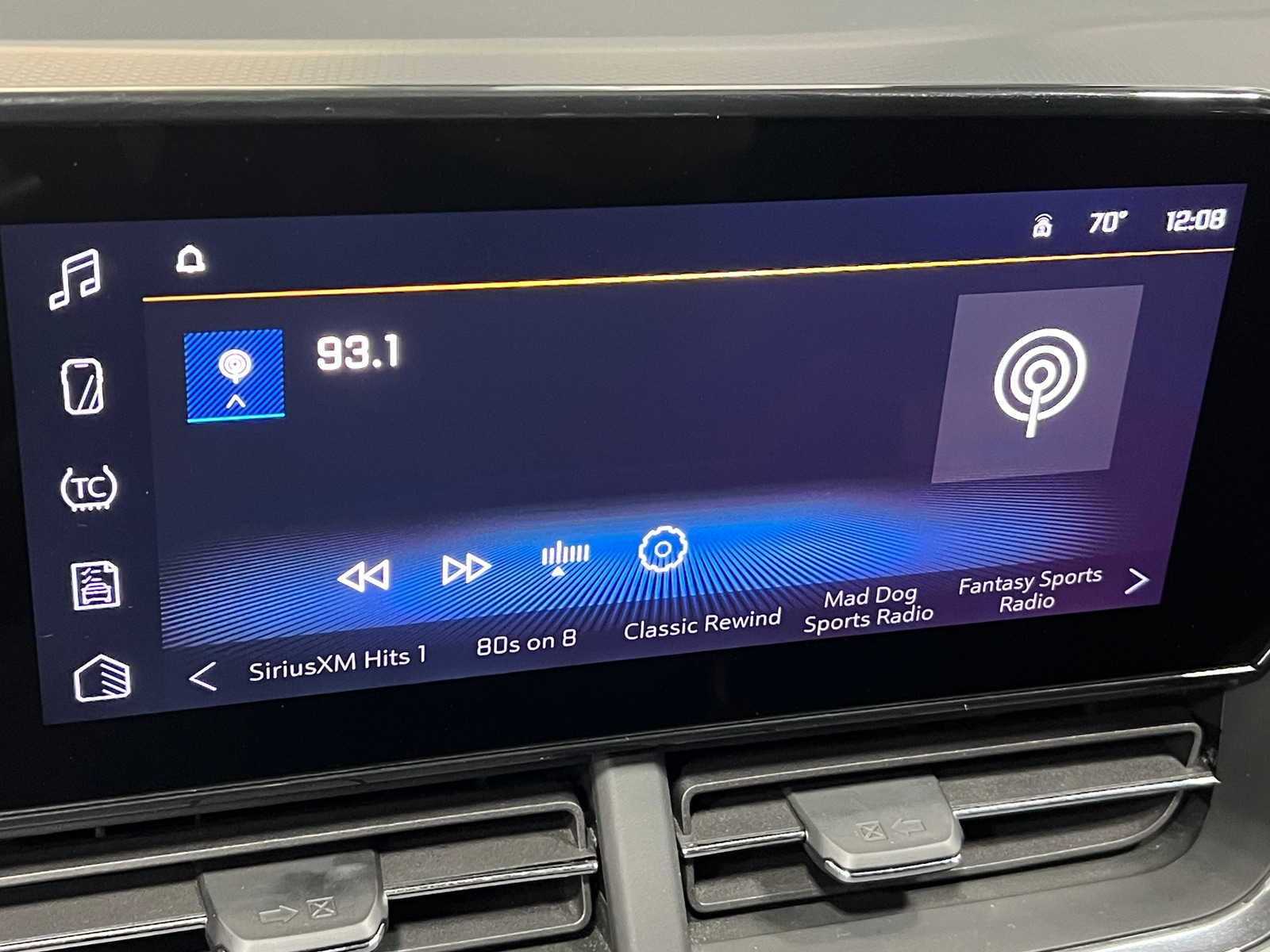 Thumbnail: 2025 Chevrolet Trax - 4