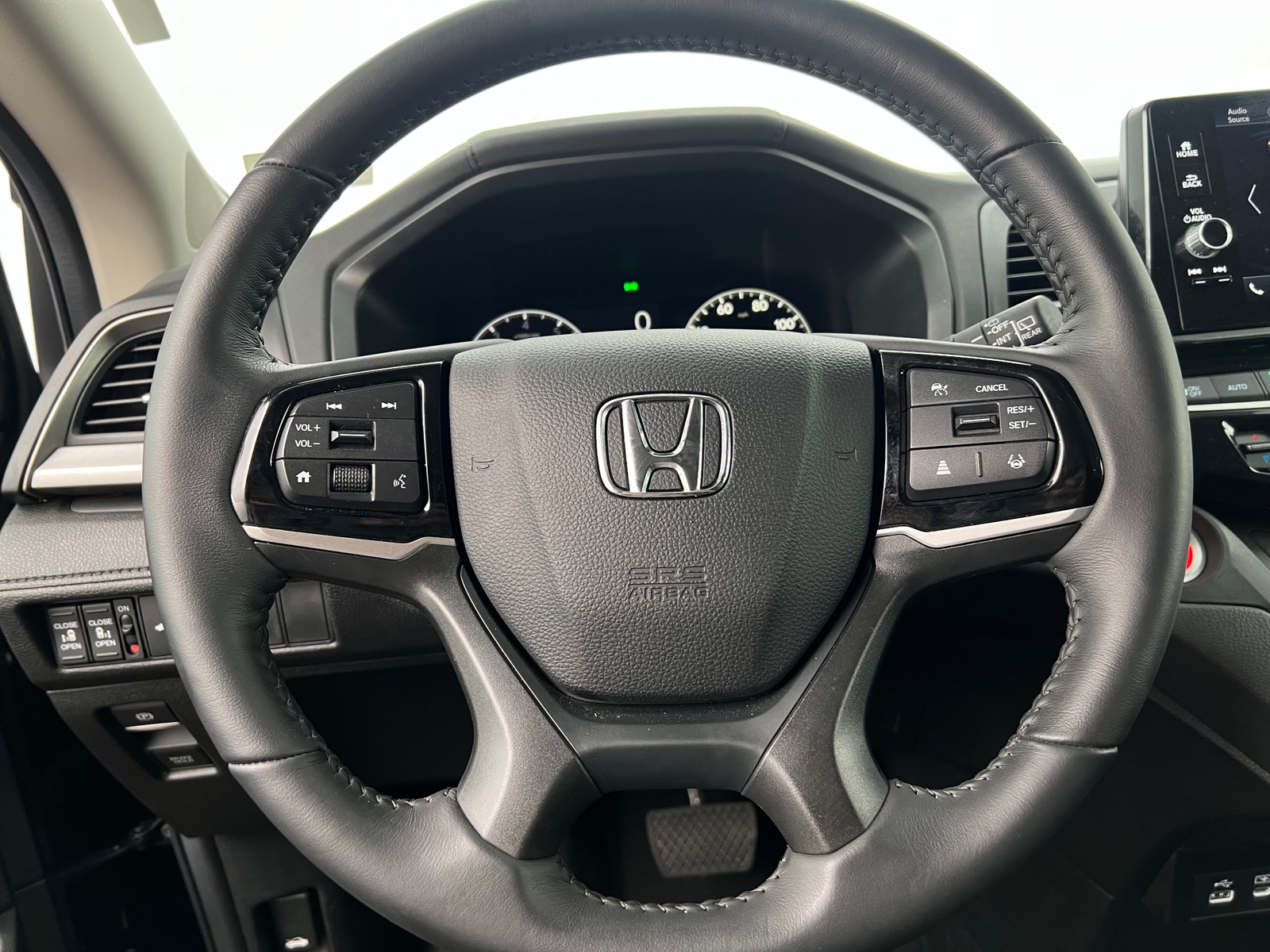 Thumbnail: 2025 Honda Odyssey - 4