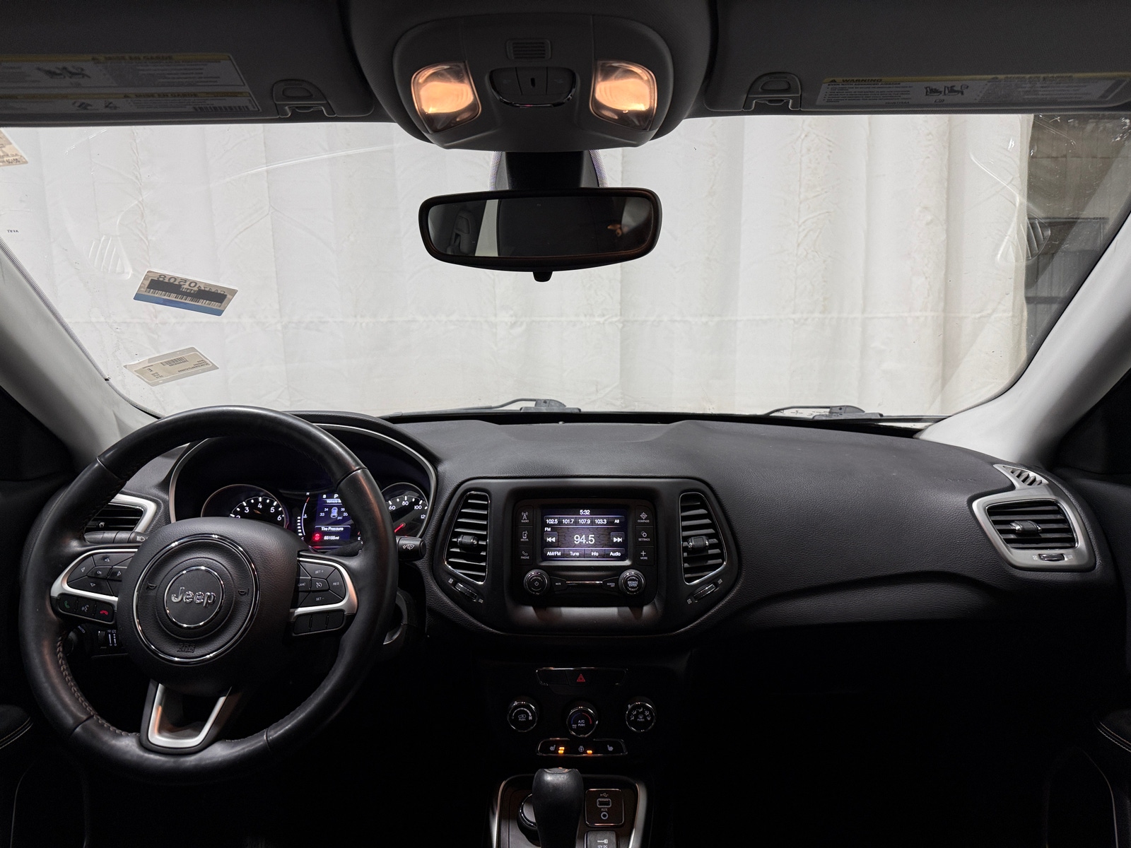 Thumbnail: 2018 Jeep Compass - 3