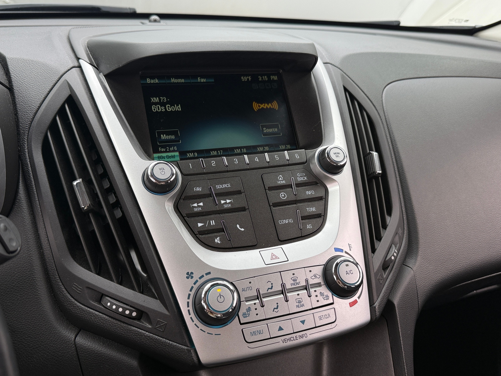 Thumbnail: 2016 Chevrolet Equinox - 4