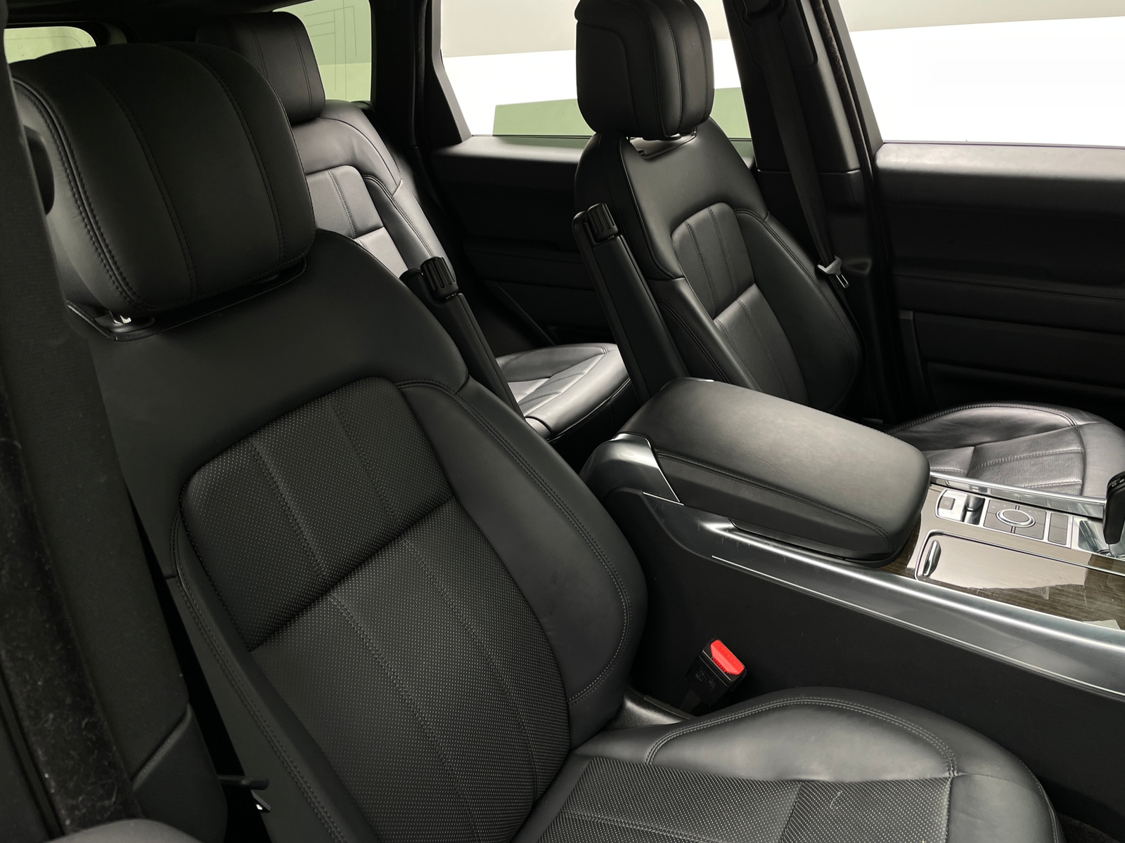 Thumbnail: 2022 Land Rover Range Rover Sport - 2