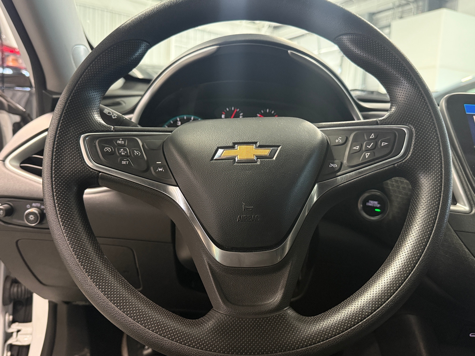 Thumbnail: 2024 Chevrolet Malibu - 5