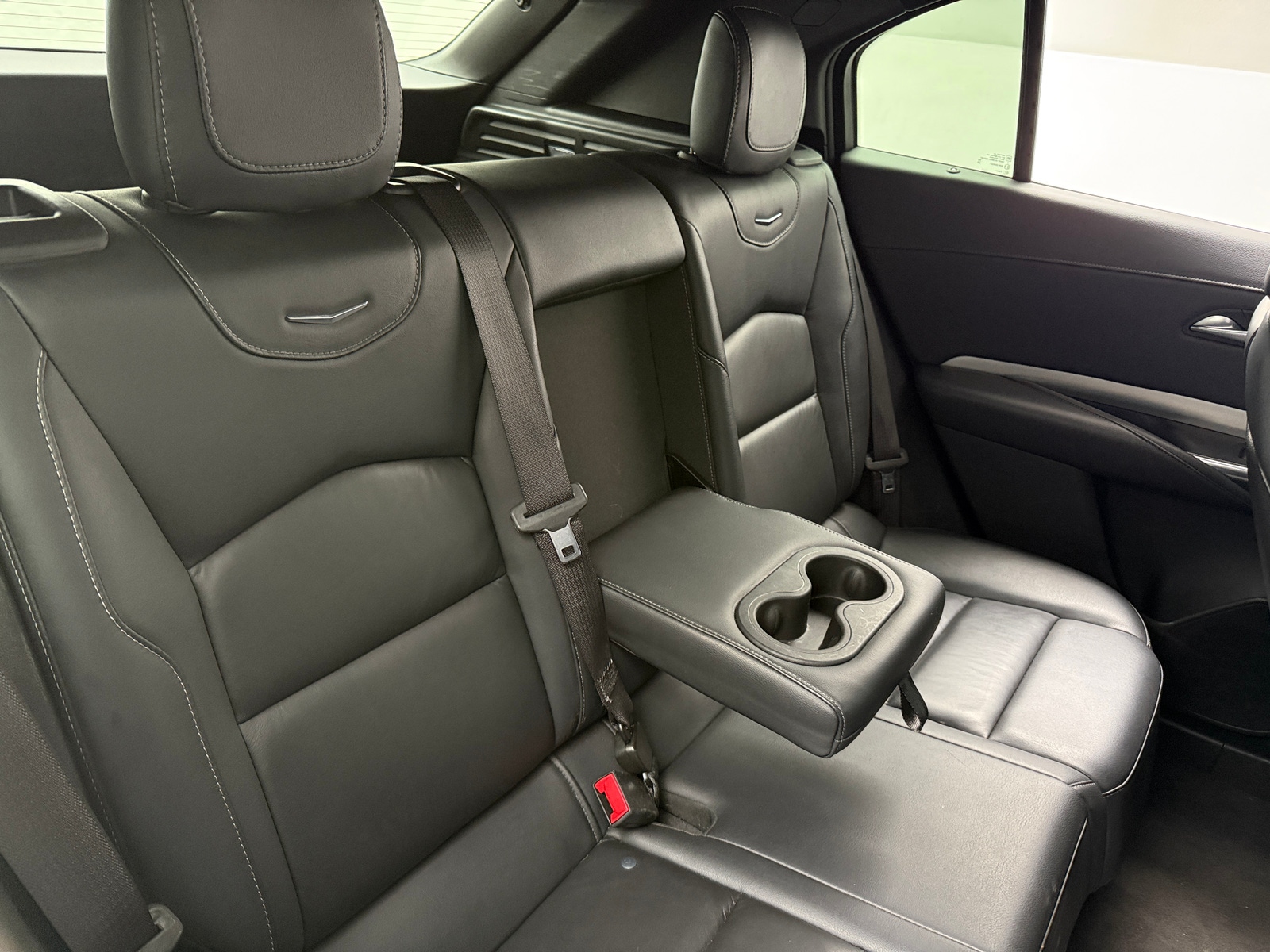 Thumbnail: 2023 Cadillac XT4 - 5