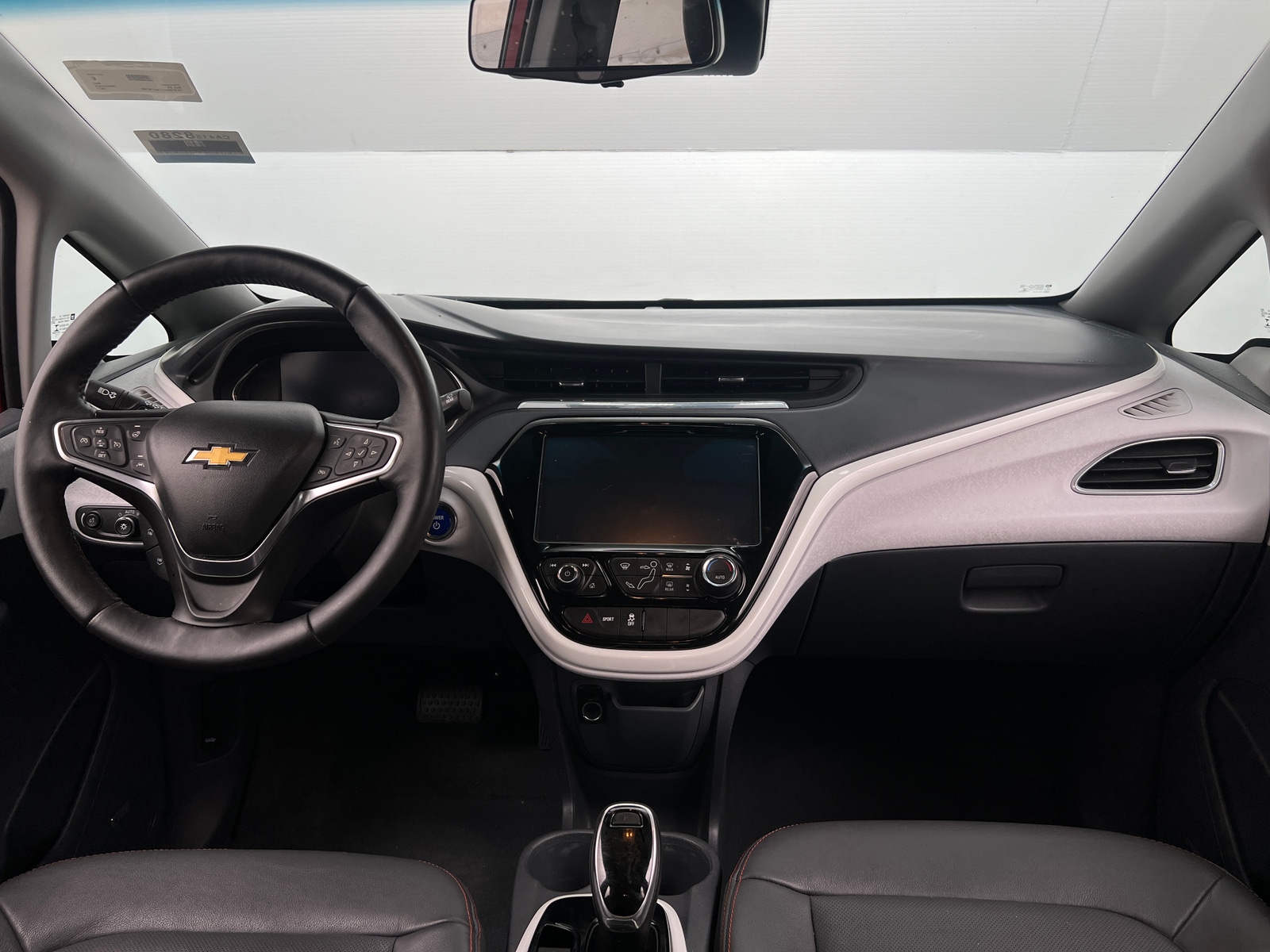 Thumbnail: 2017 Chevrolet Bolt EV - 2