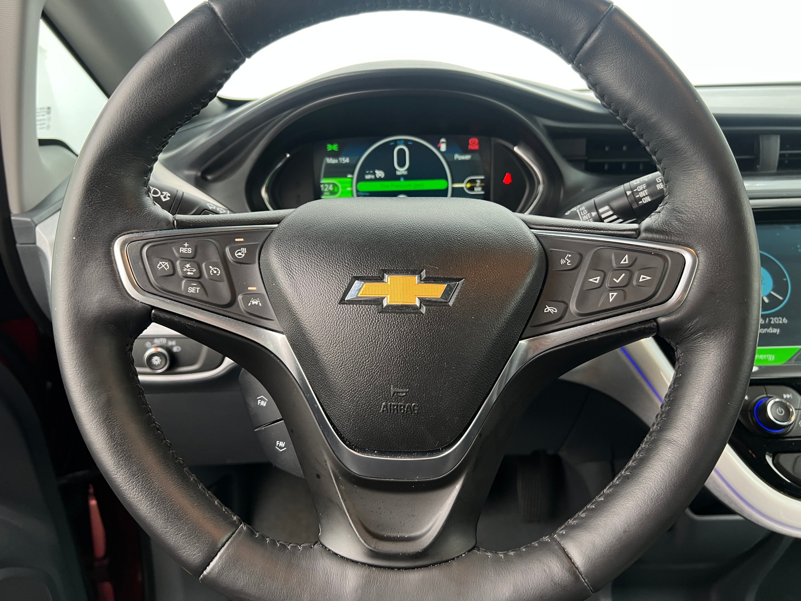 Thumbnail: 2017 Chevrolet Bolt EV - 4