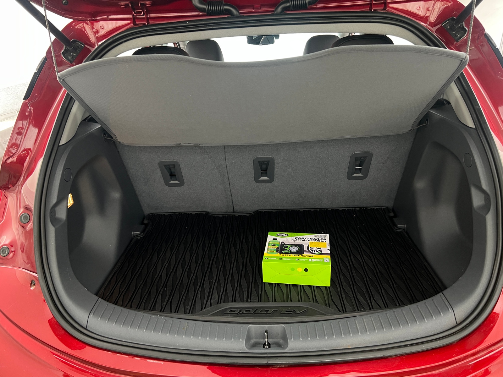 Thumbnail: 2017 Chevrolet Bolt EV - 6