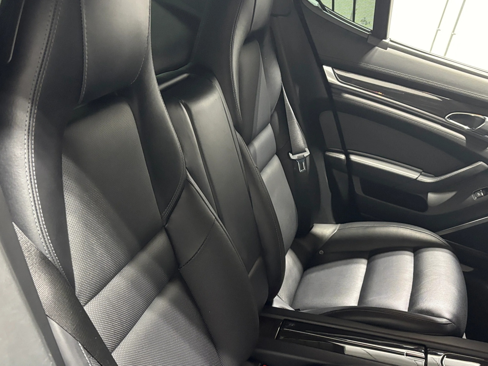 Thumbnail: 2013 Porsche Panamera - 5