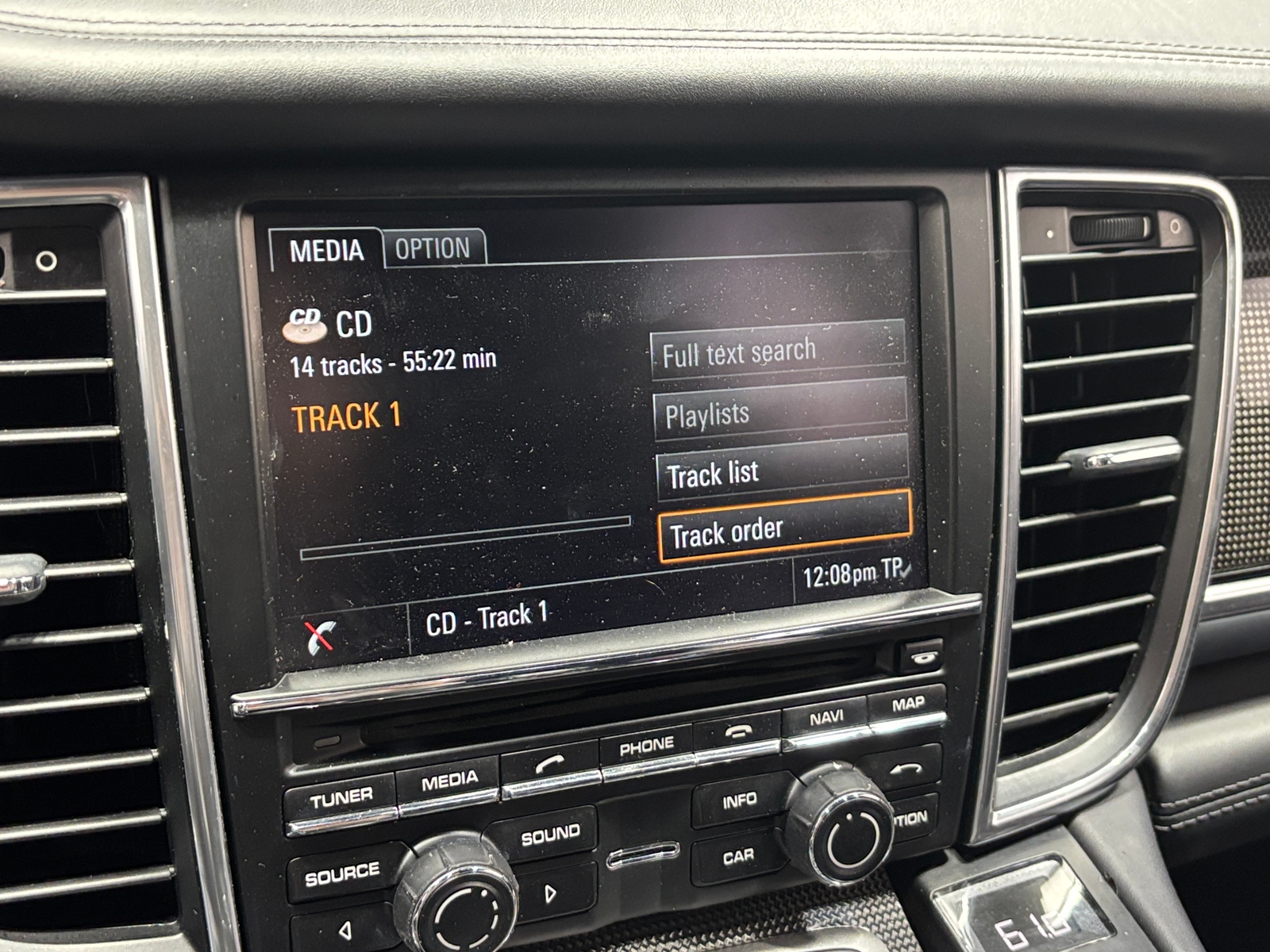 Thumbnail: 2013 Porsche Panamera - 3