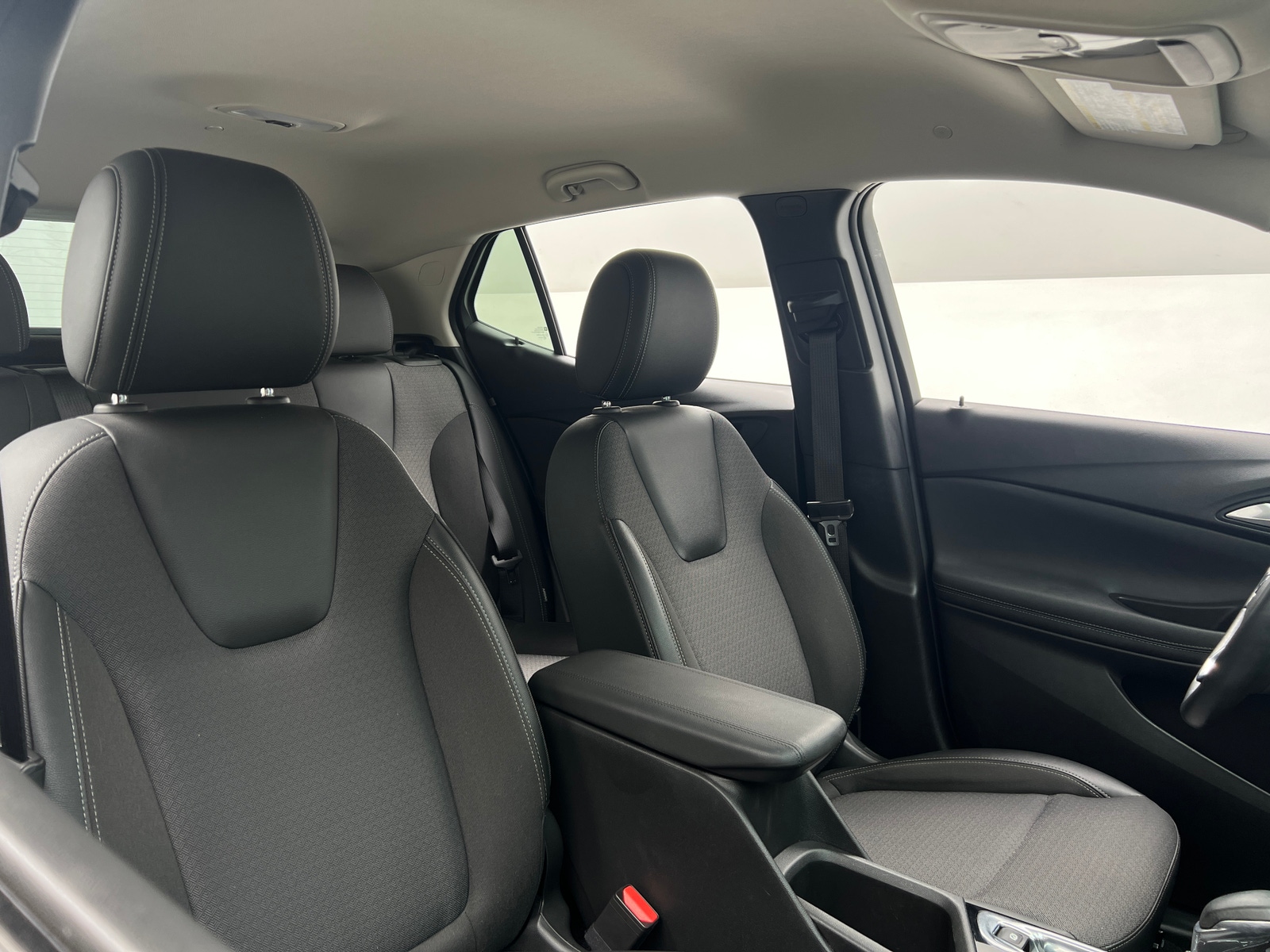 Thumbnail: 2023 Buick Encore GX - 2