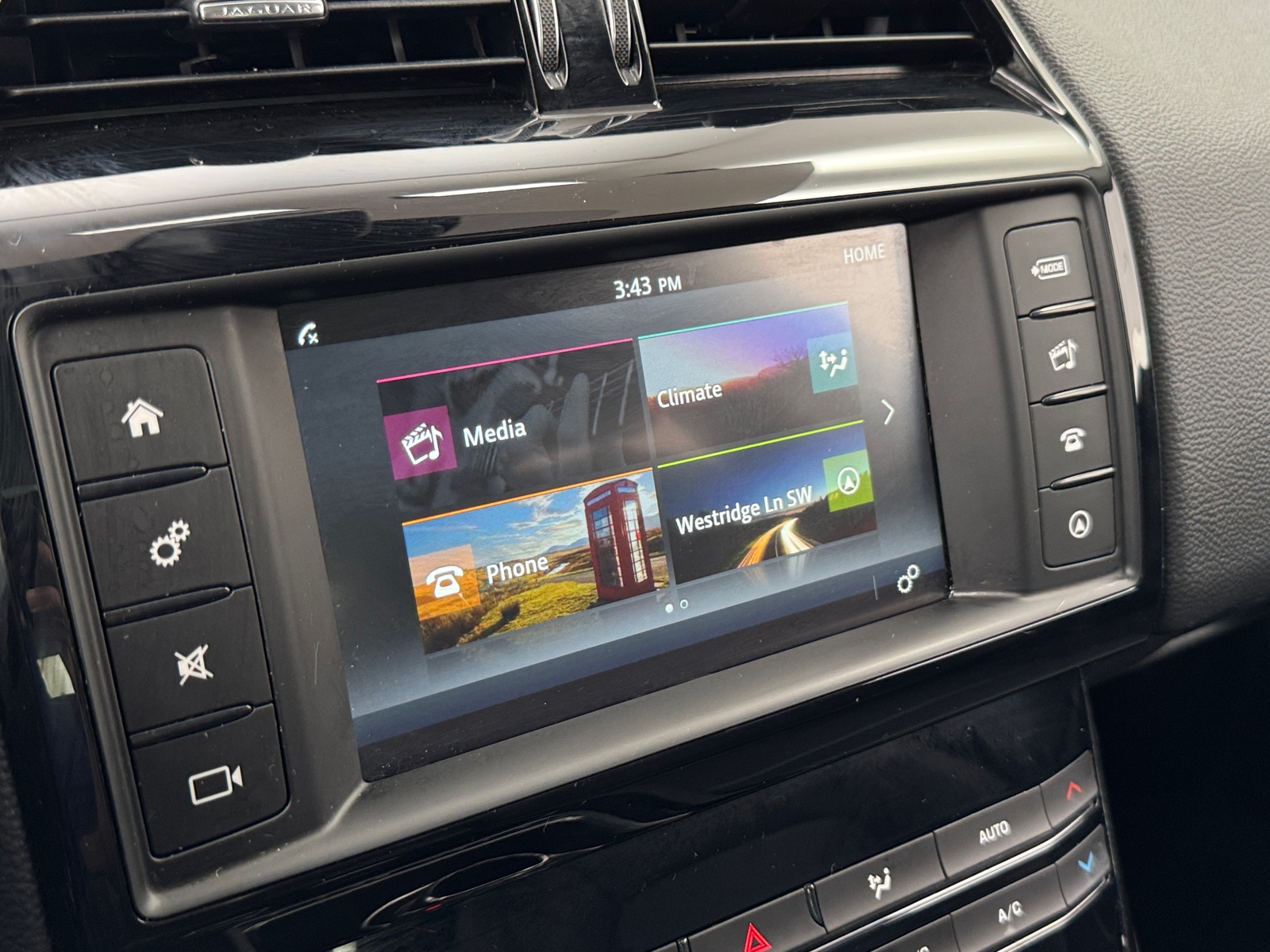 Thumbnail: 2018 Jaguar XE - 3