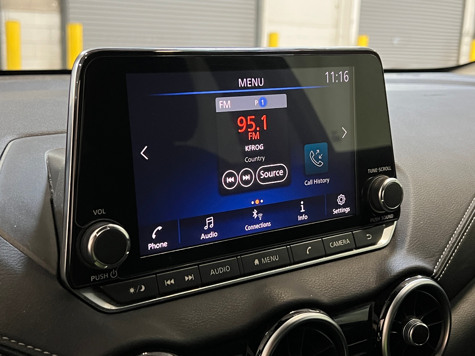 Thumbnail: 2020 Nissan Sentra - 4