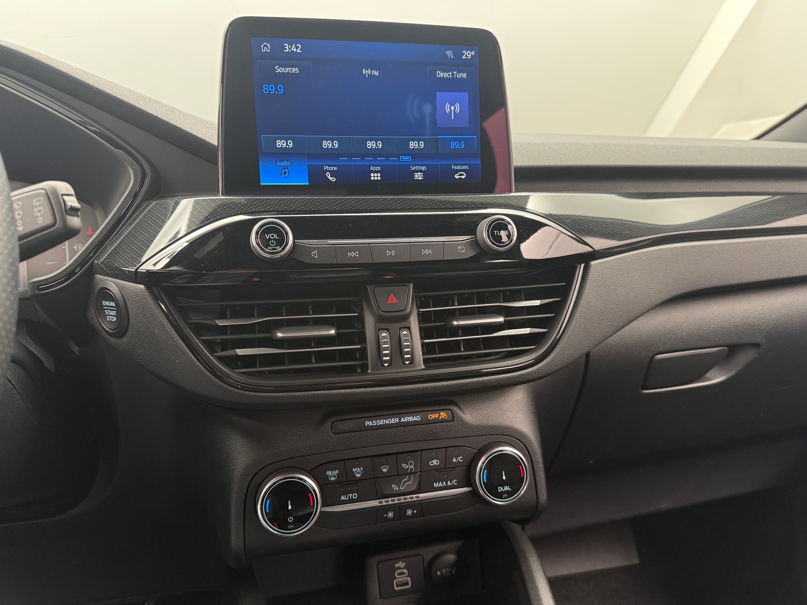 Thumbnail: 2025 Ford Escape - 3