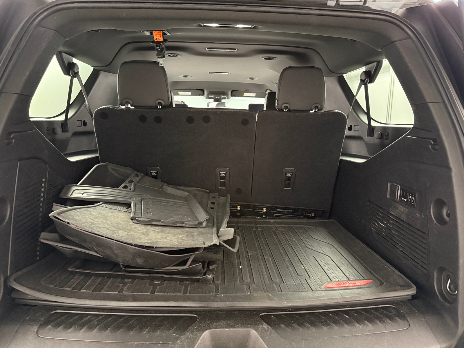 Thumbnail: 2021 GMC Yukon XL - 6