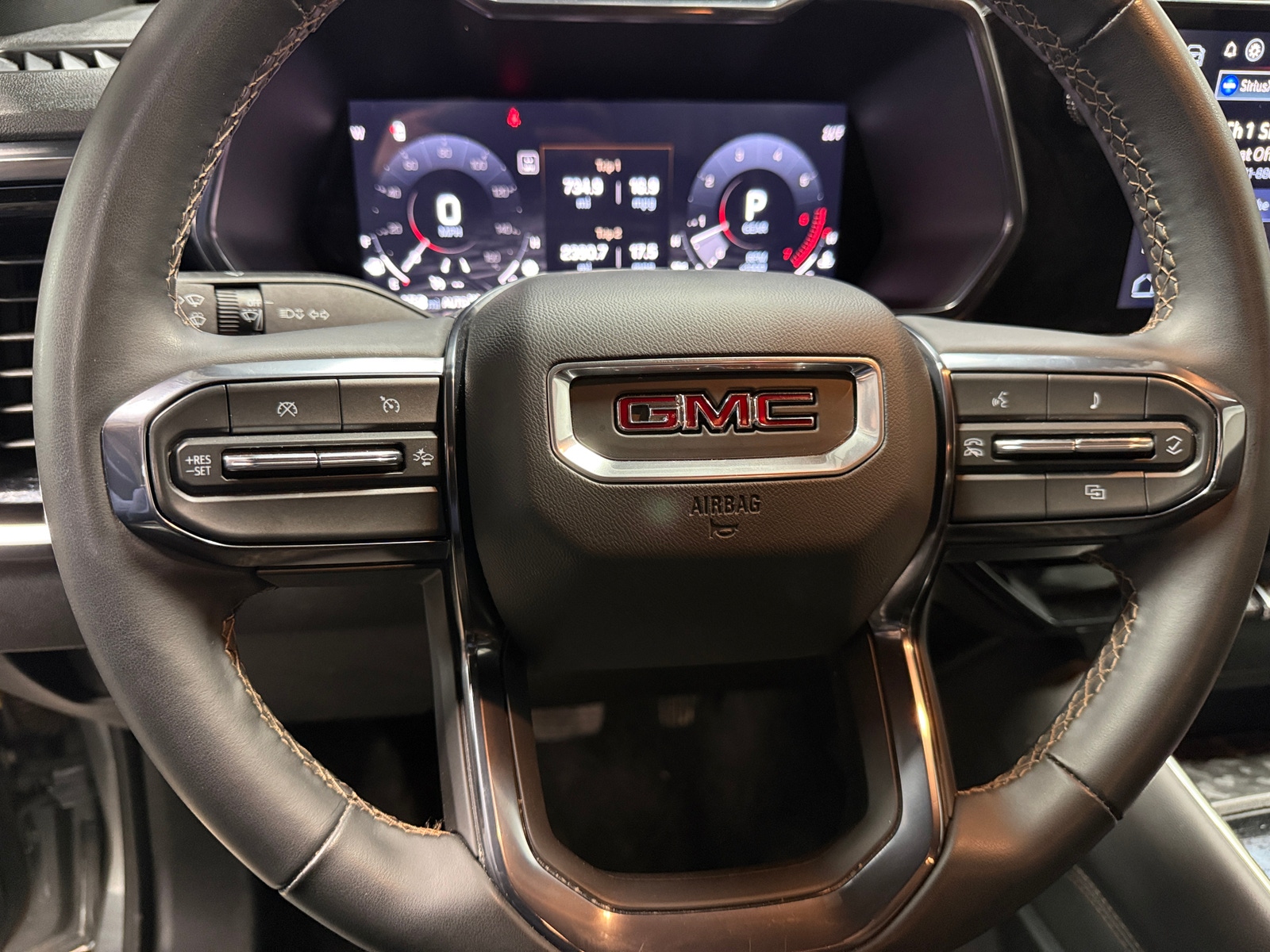 Thumbnail: 2025 GMC Canyon - 4