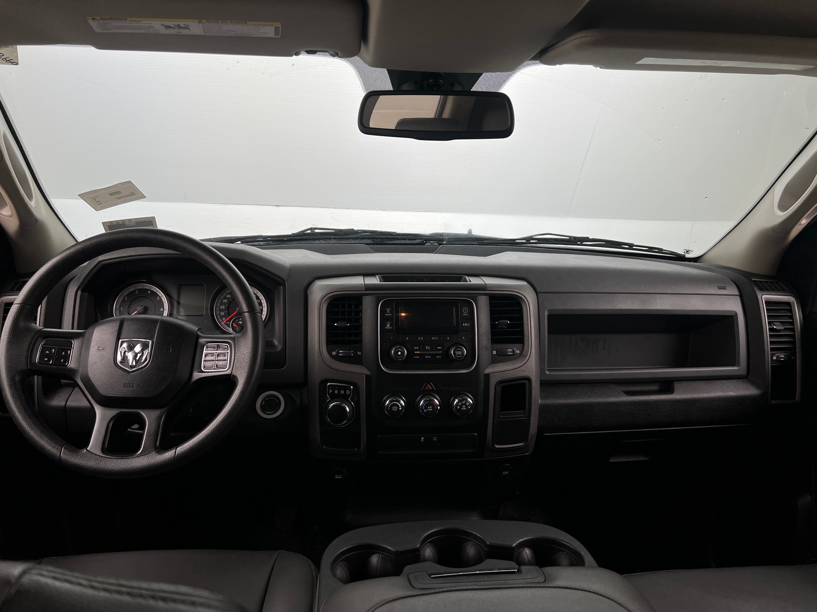 Thumbnail: 2020 RAM 1500 Classic - 2