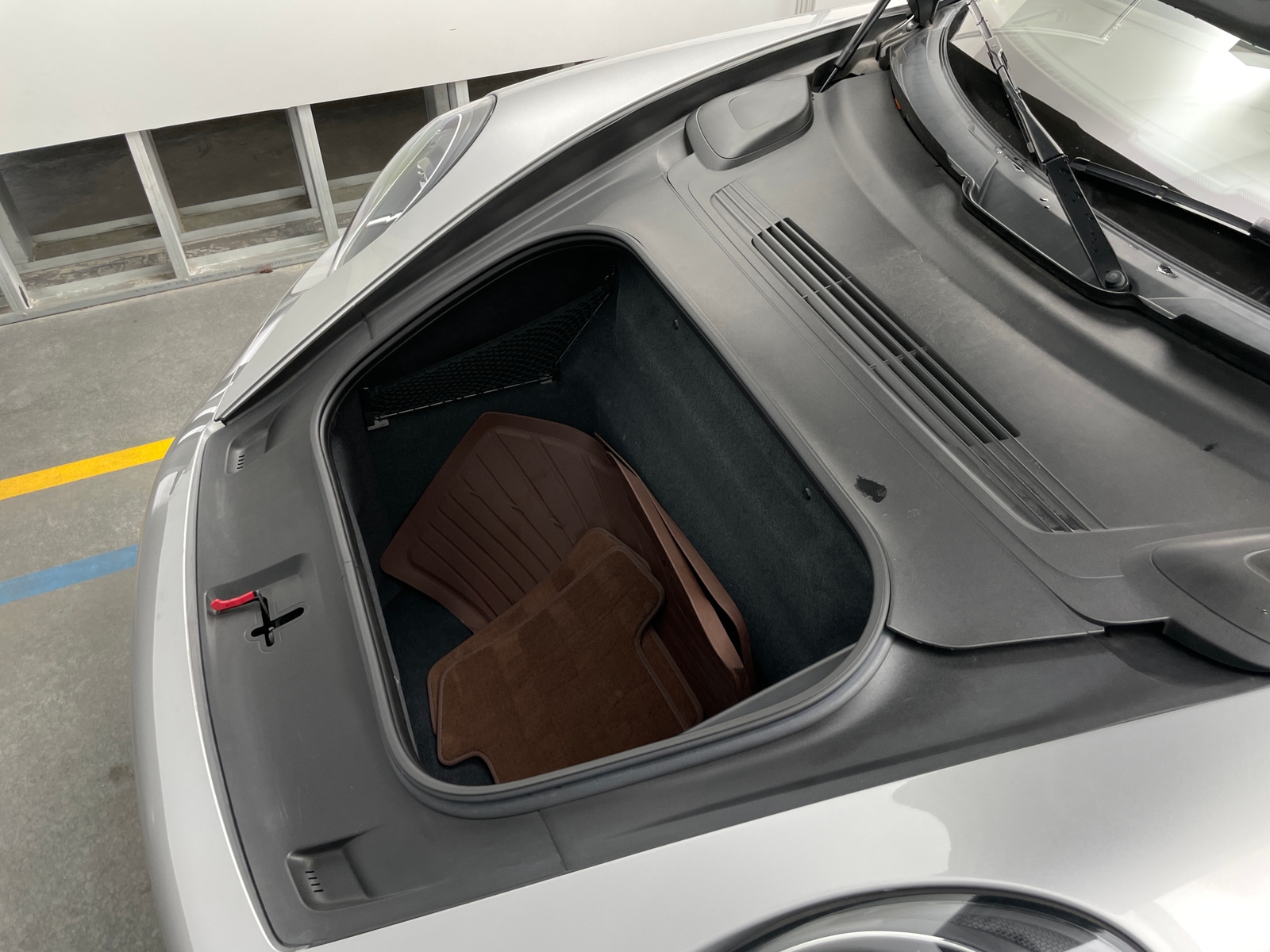 Thumbnail: 2022 Porsche 911 - 6