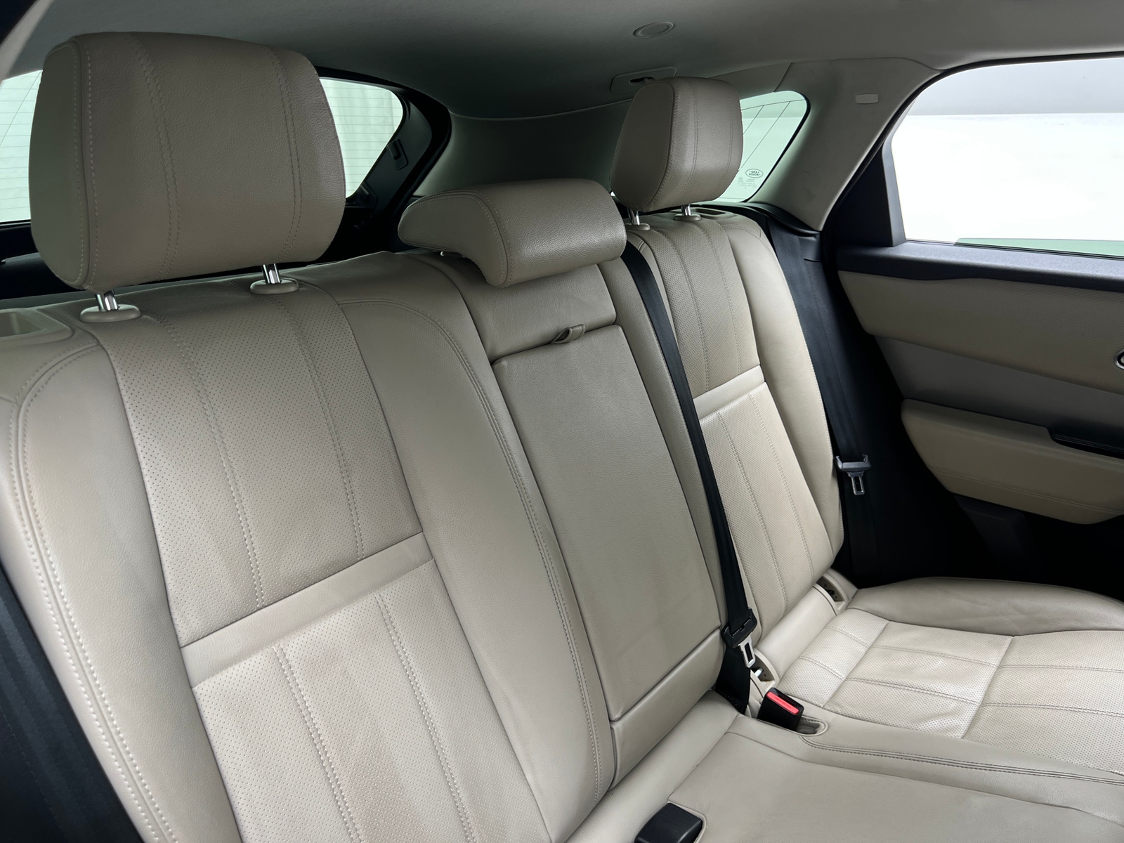 Thumbnail: 2021 Land Rover Range Rover Velar - 5