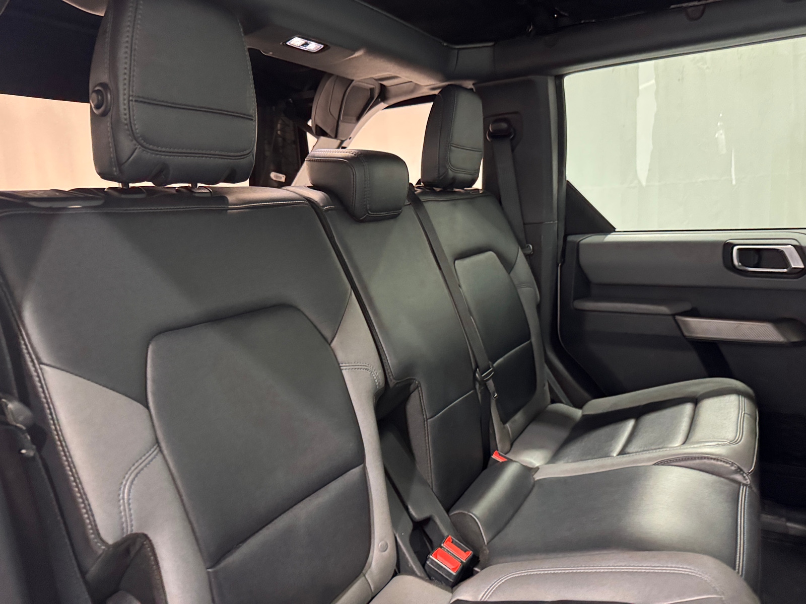 Thumbnail: 2022 Ford Bronco - 6