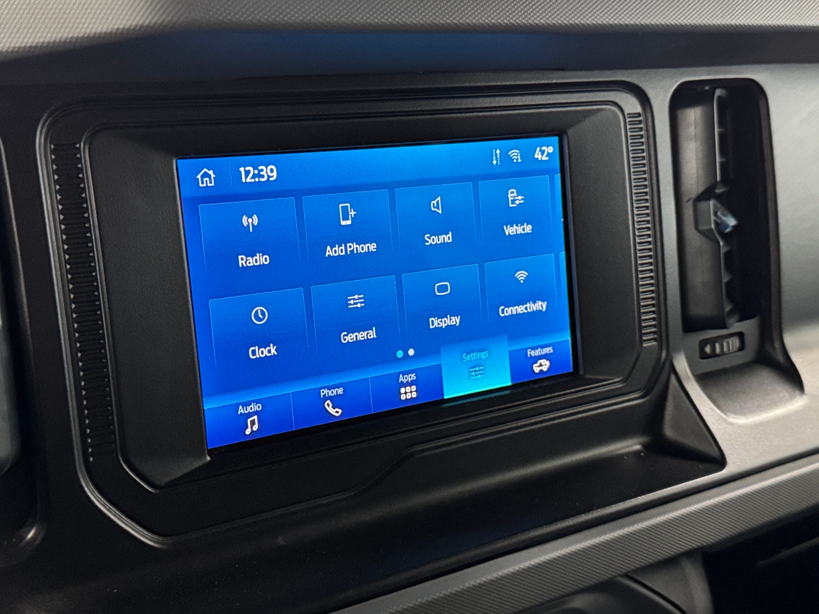 Thumbnail: 2022 Ford Bronco - 4