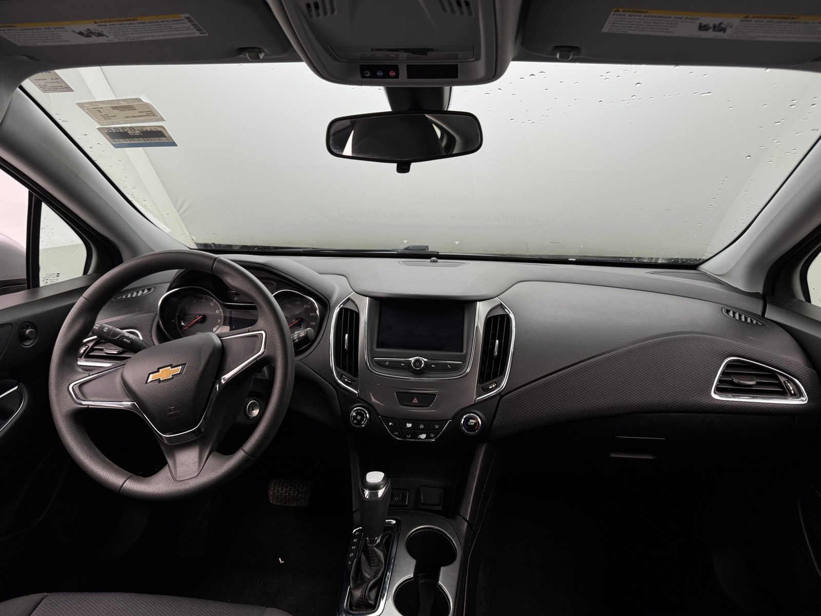 Thumbnail: 2019 Chevrolet Cruze - 3