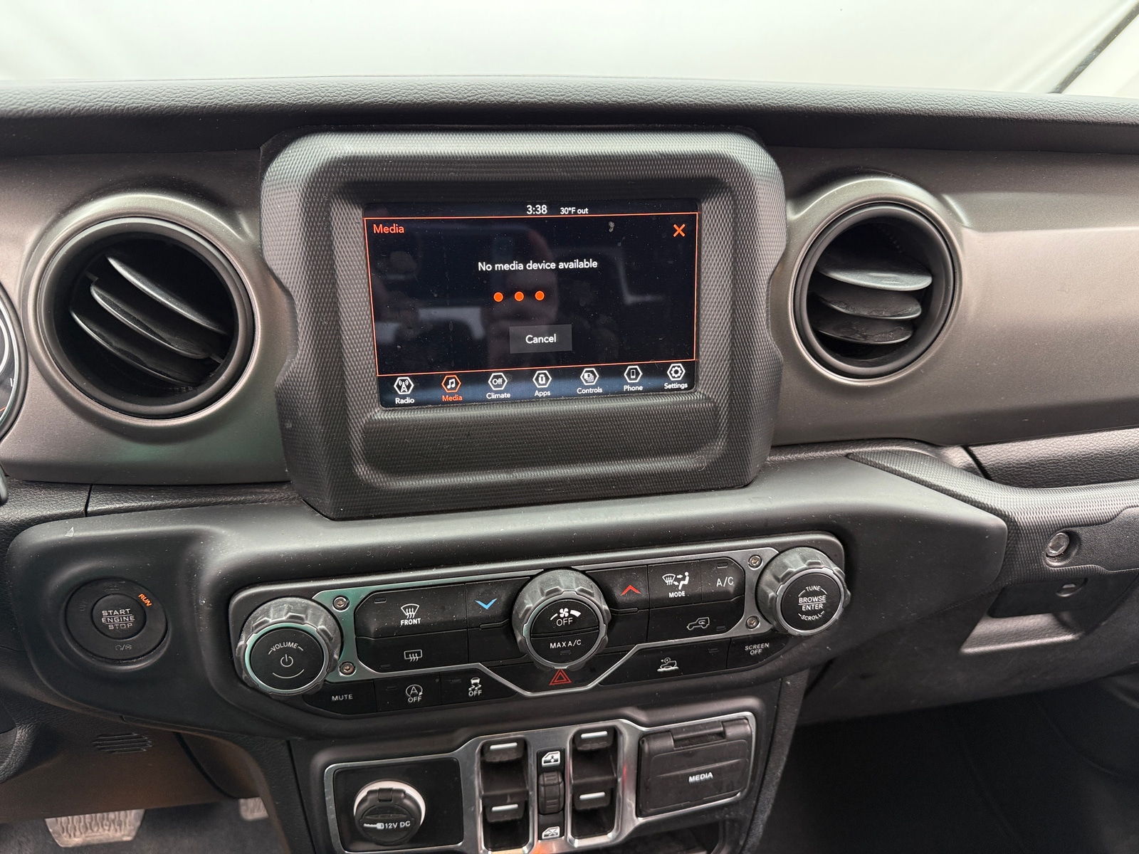 Thumbnail: 2023 Jeep Gladiator - 4