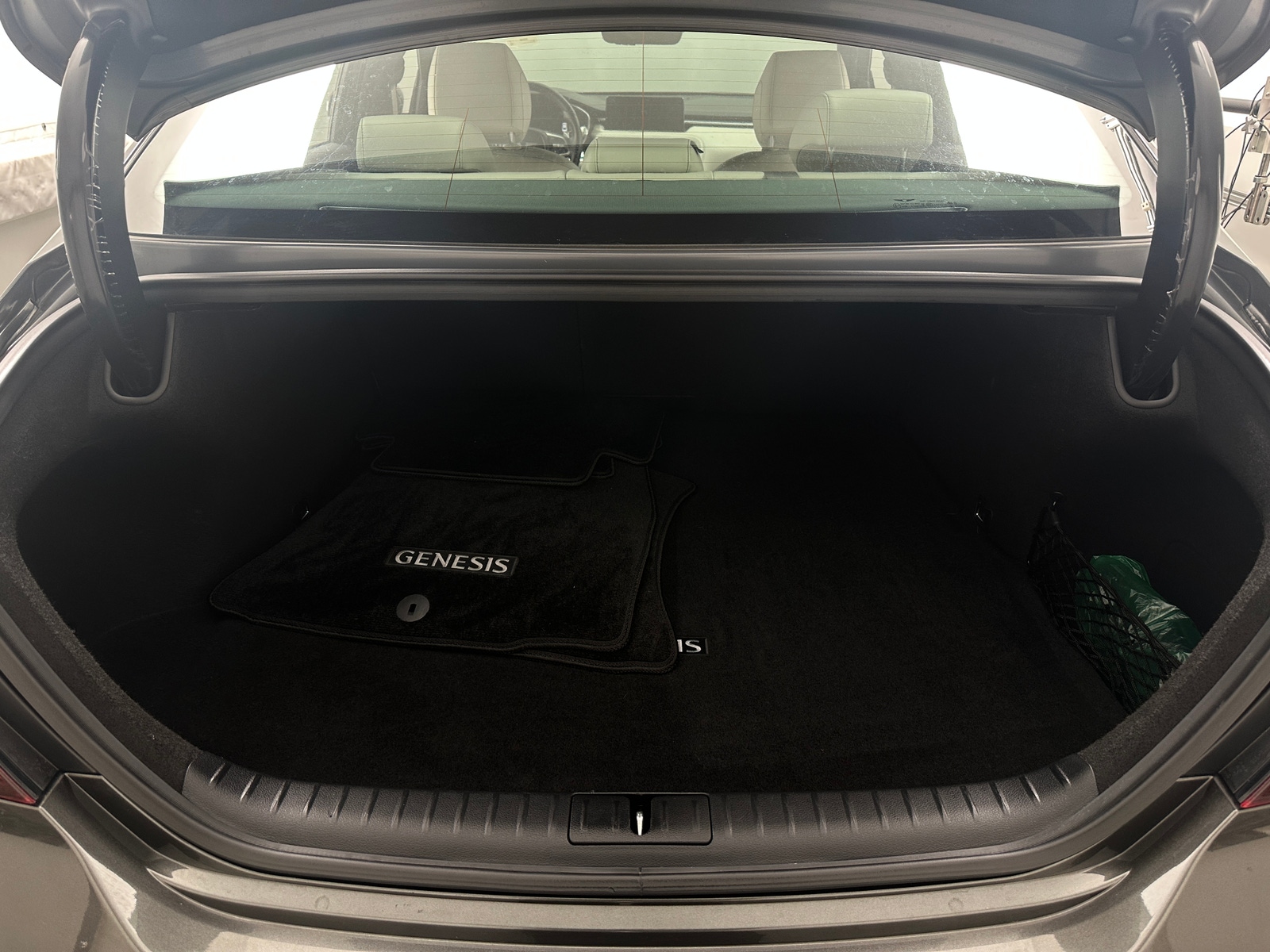 Thumbnail: 2025 Genesis G70 - 6