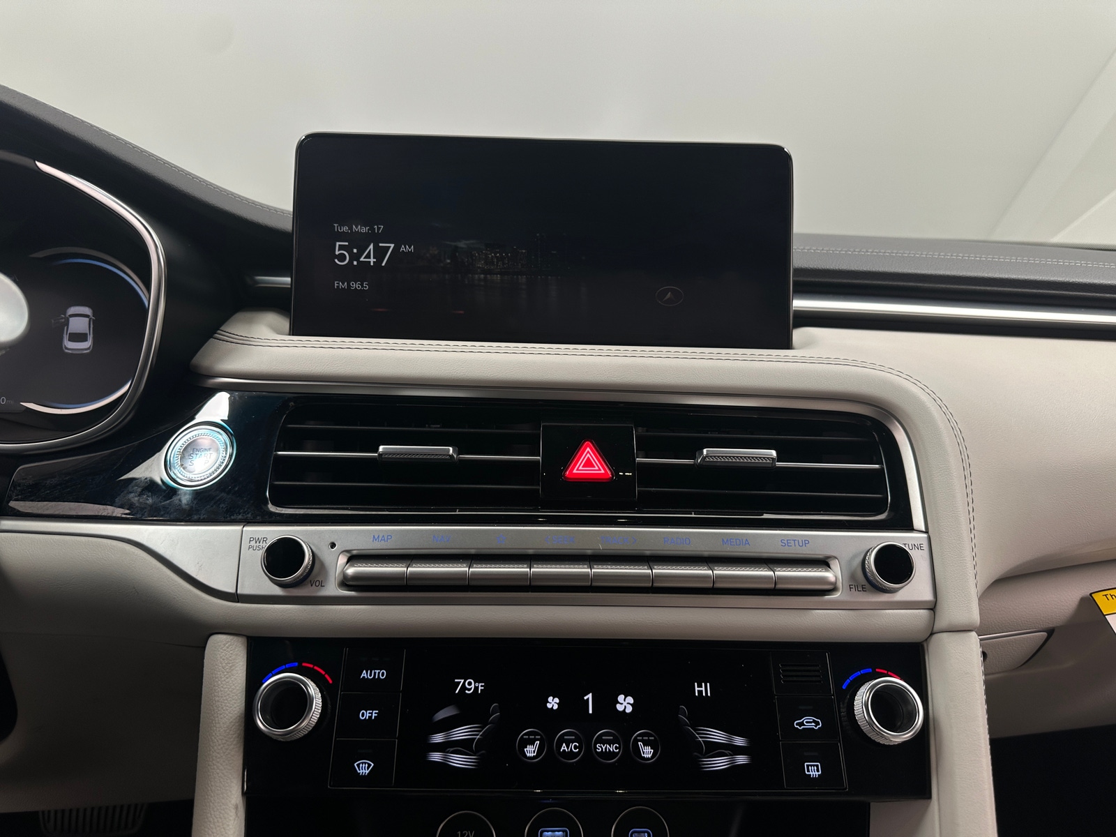 Thumbnail: 2025 Genesis G70 - 3