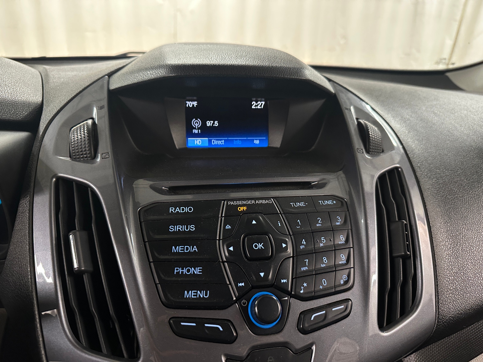 Thumbnail: 2016 Ford Transit Series - 3