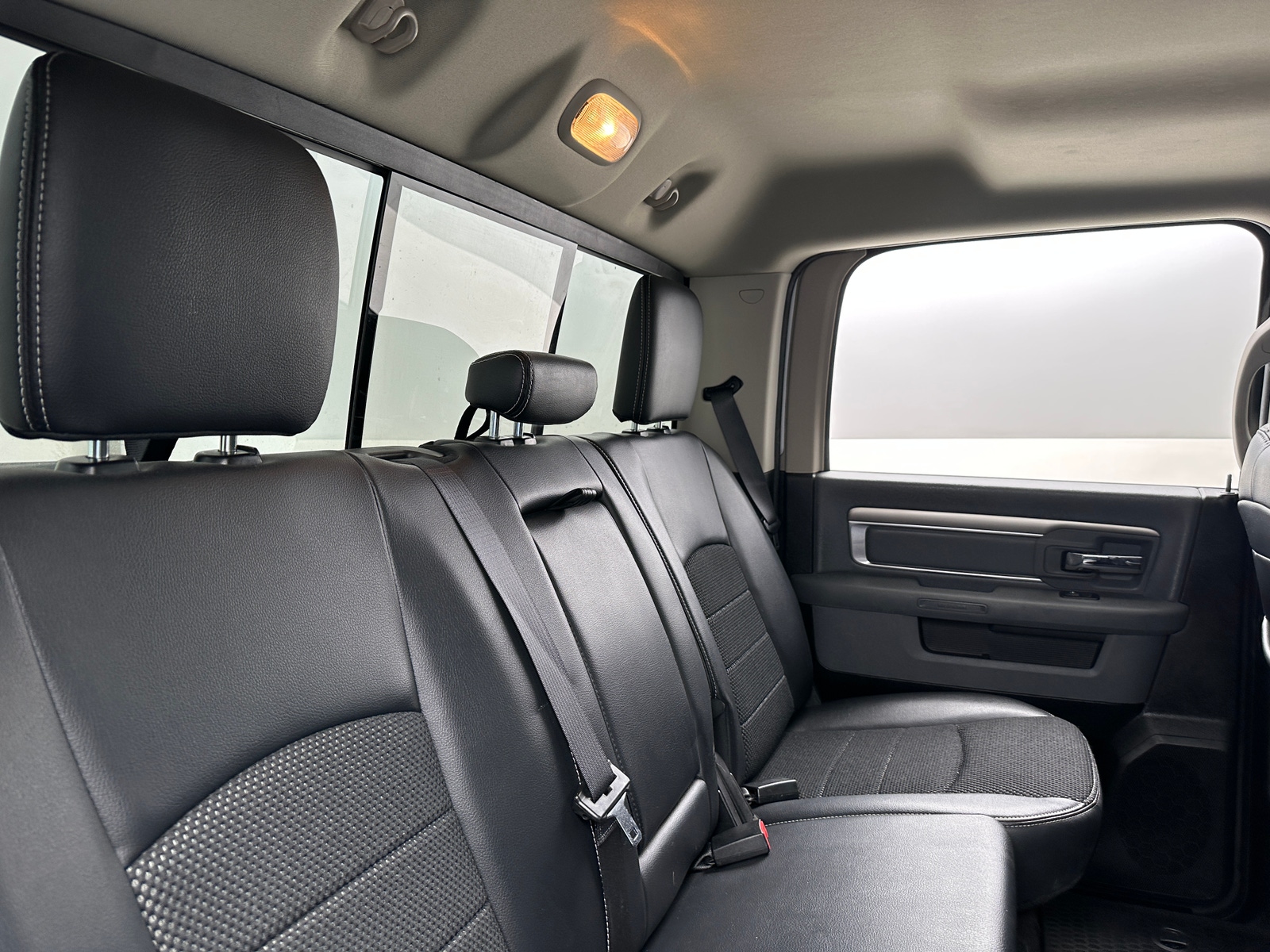 Thumbnail: 2019 RAM 1500 Classic - 6