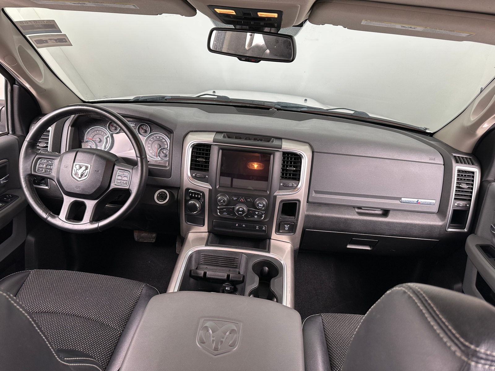 Thumbnail: 2019 RAM 1500 Classic - 3