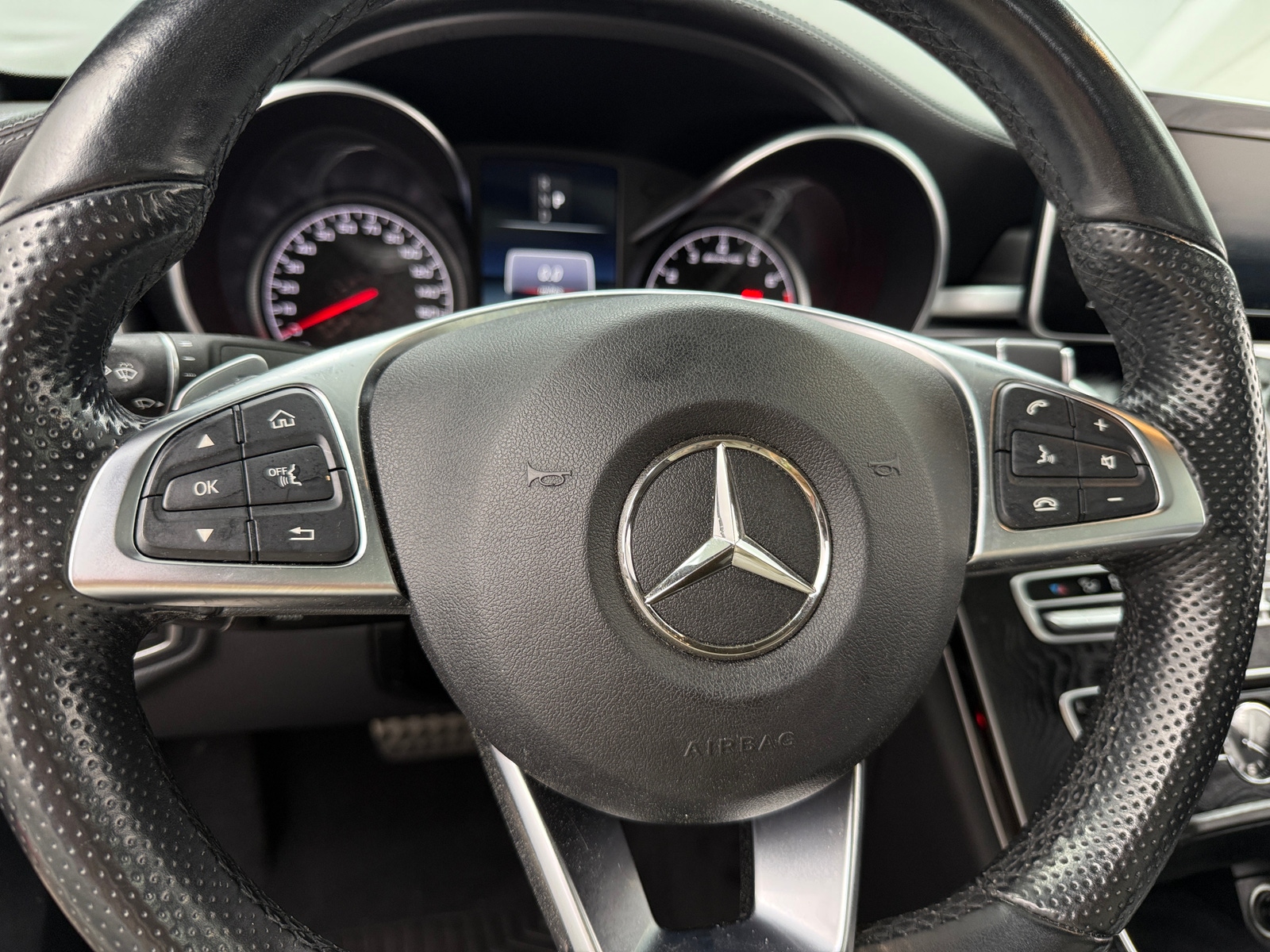 Thumbnail: 2017 Mercedes-Benz C-Class - 4