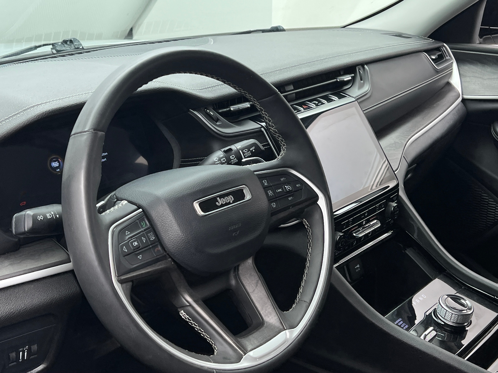 Thumbnail: 2023 Jeep Grand Cherokee - 4