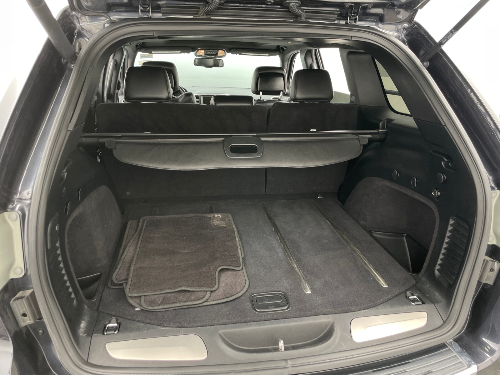 Thumbnail: 2016 Jeep Grand Cherokee - 6