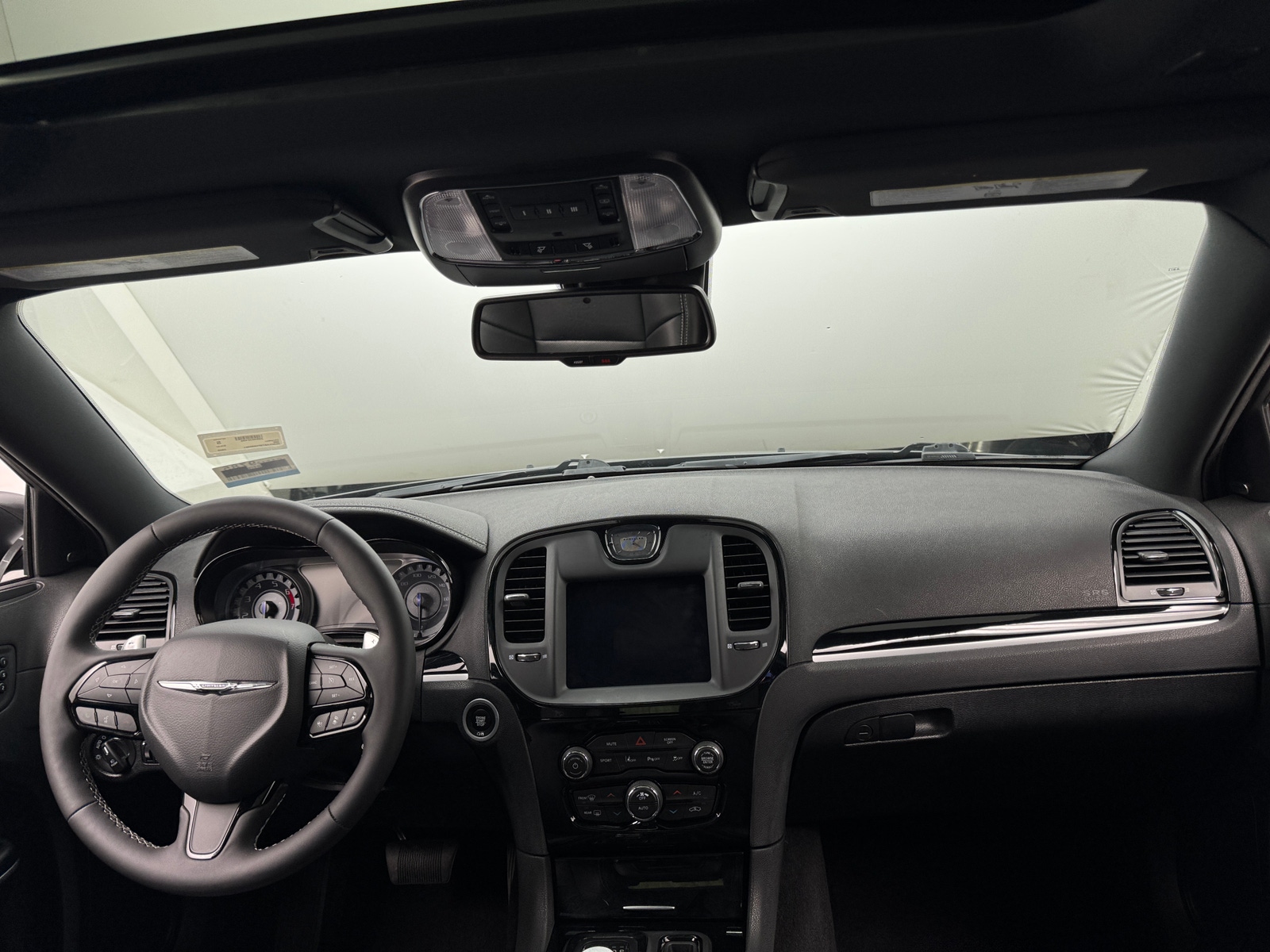 Thumbnail: 2023 Chrysler 300 - 2