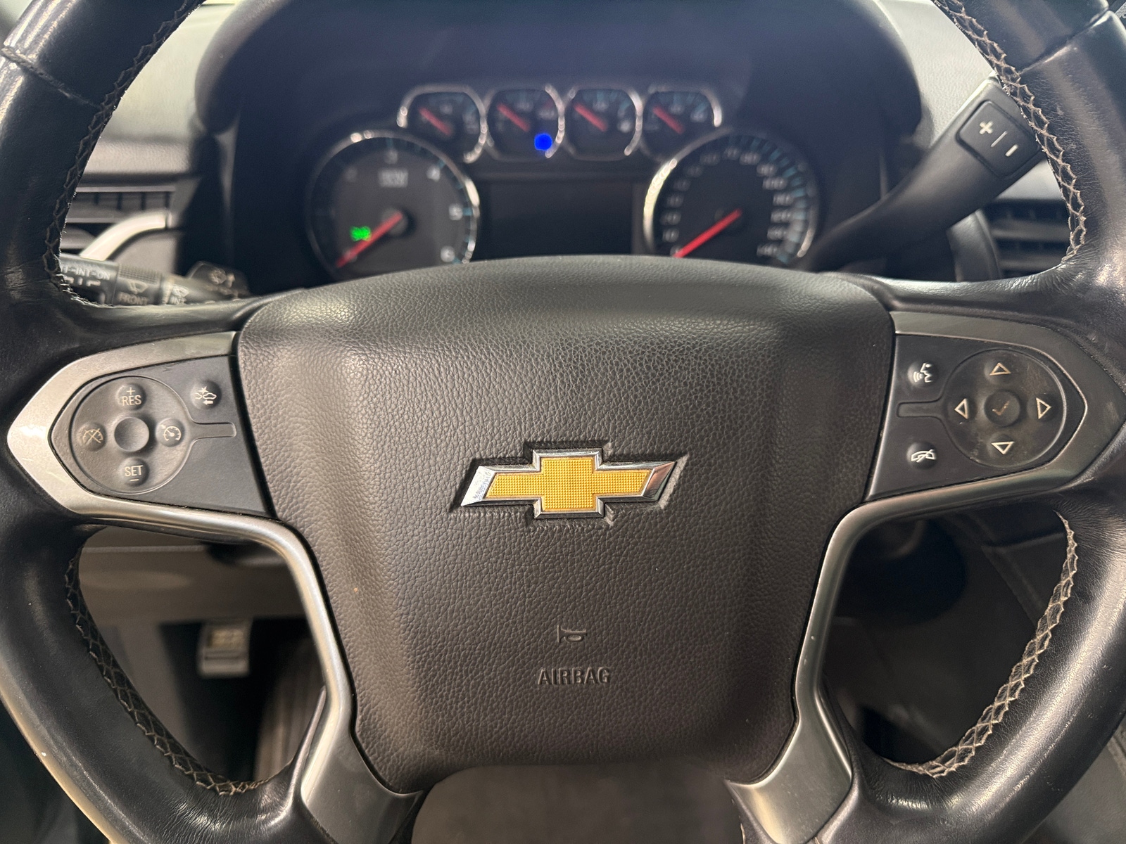 Thumbnail: 2019 Chevrolet Tahoe - 4