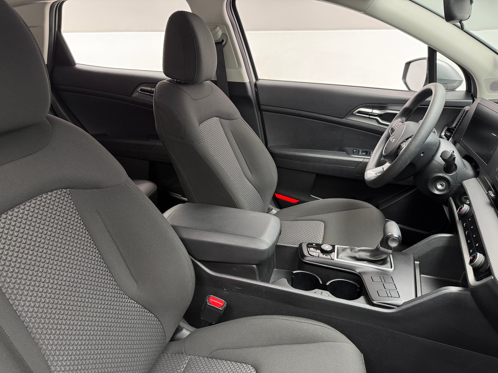 Thumbnail: 2025 Kia Sportage - 2