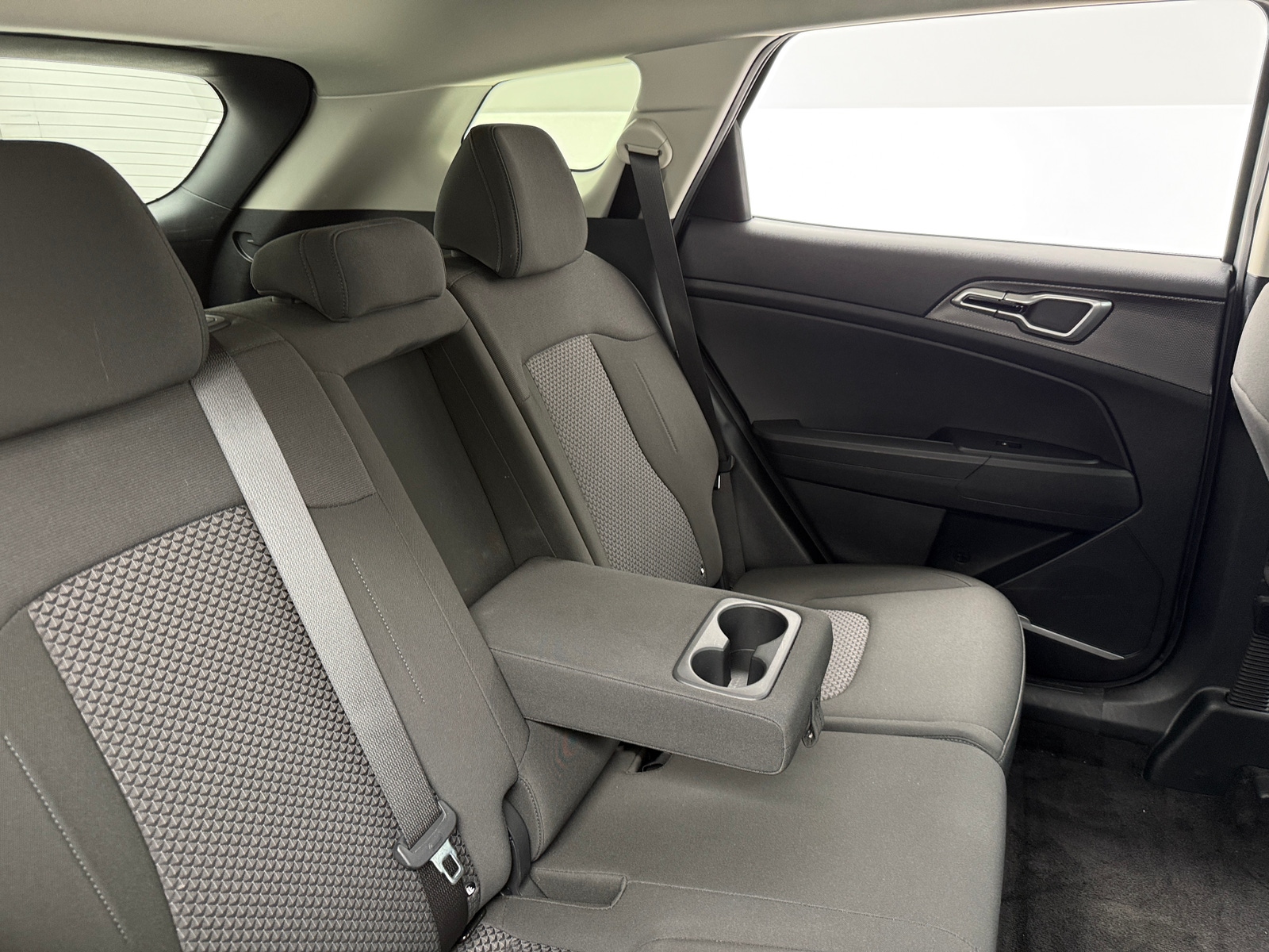 Thumbnail: 2025 Kia Sportage - 6